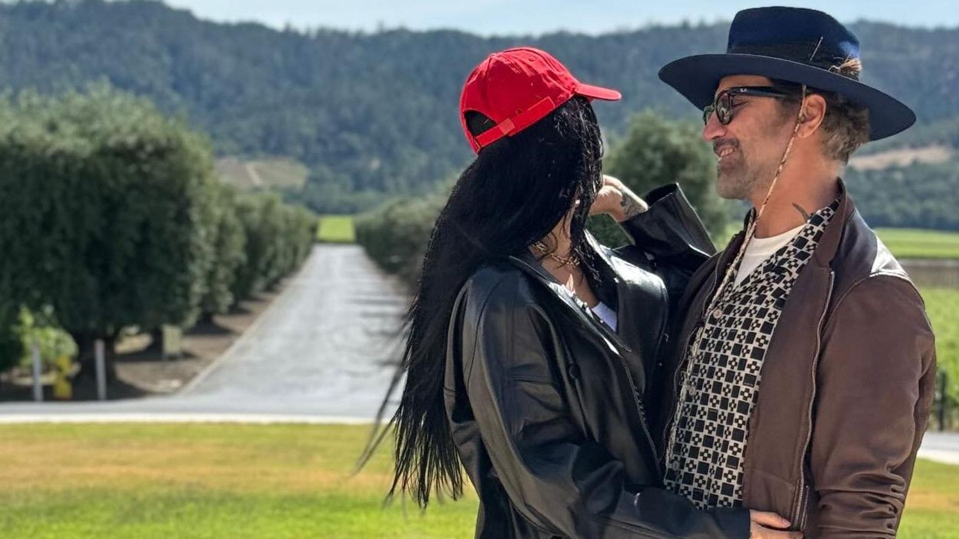 Alejandro Fernández y su novia disfrutan de una romántica visita a Napa