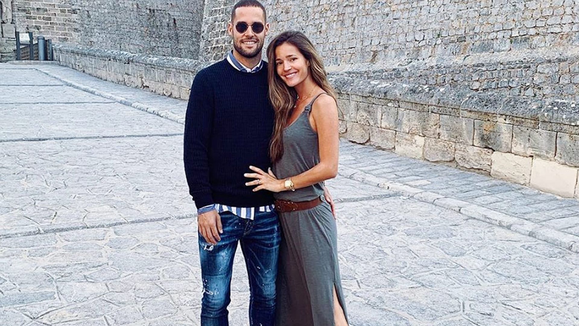 Malena Costa y Mario Suárez presumen de amor días antes de celebrar su segundo aniversario de boda