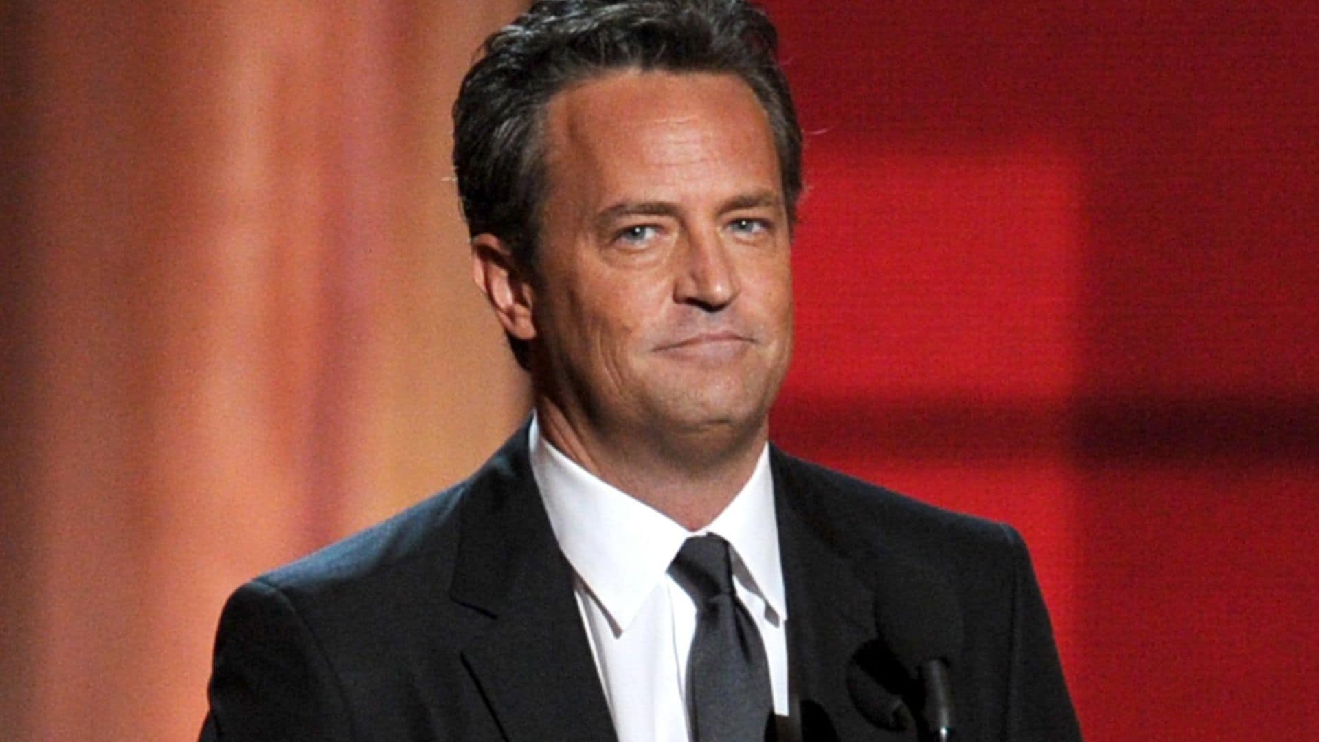 Revelan las causas del fallecimiento de Matthew Perry