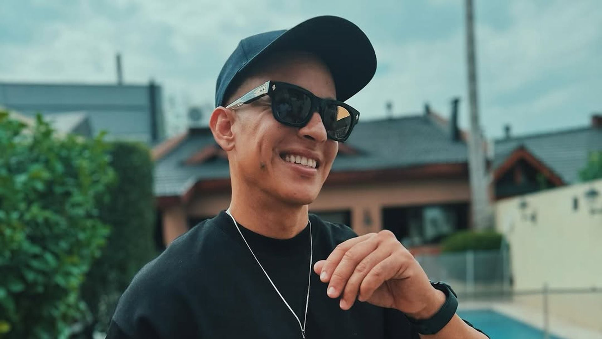 Daddy Yankee pone pausa a su retiro y lanza 'En El Desierto' en medio de sus problemas legales