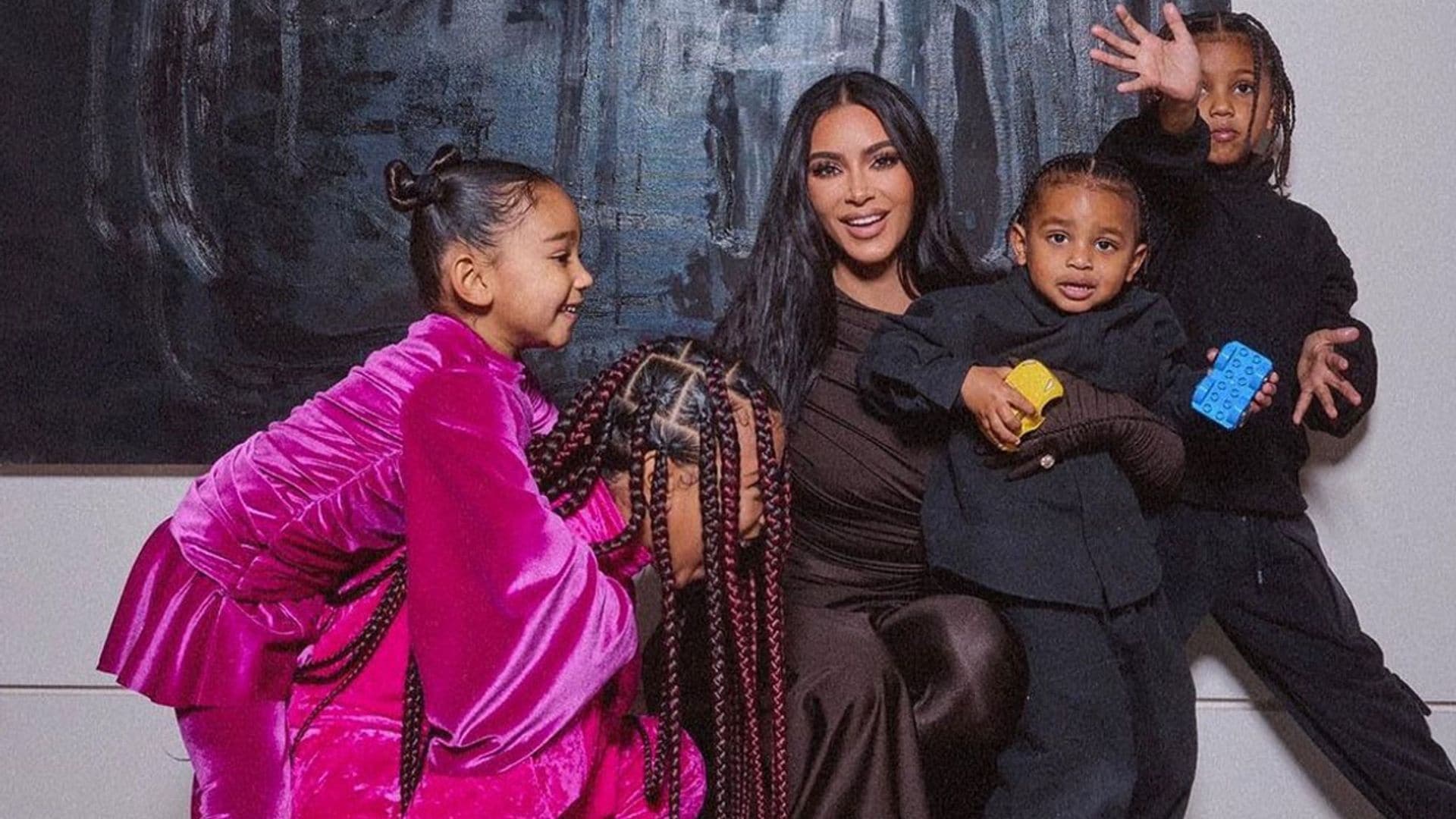 Kim Kardashian abre el álbum de su primera Navidad tras pedirle el divorcio a Kanye West