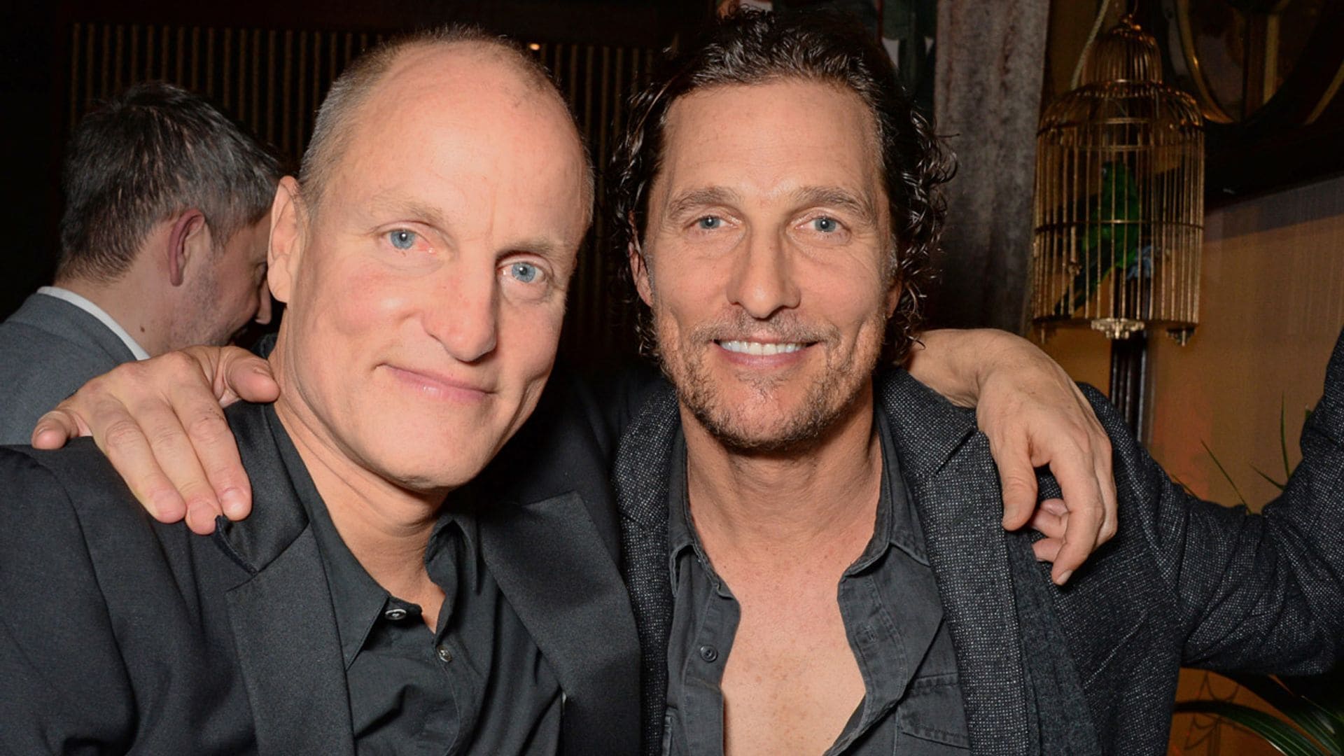 Matthew McConaughey revela que Woody Harrelson podría ser su hermano