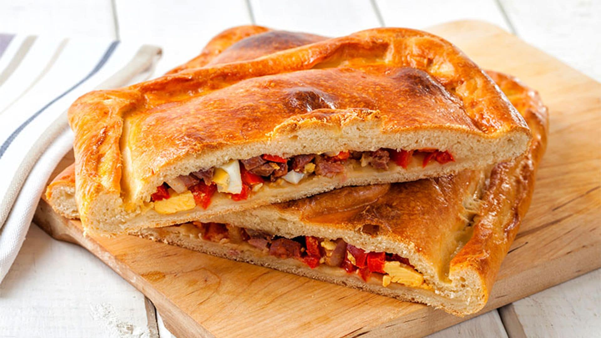 Empanada de jamón y chorizo