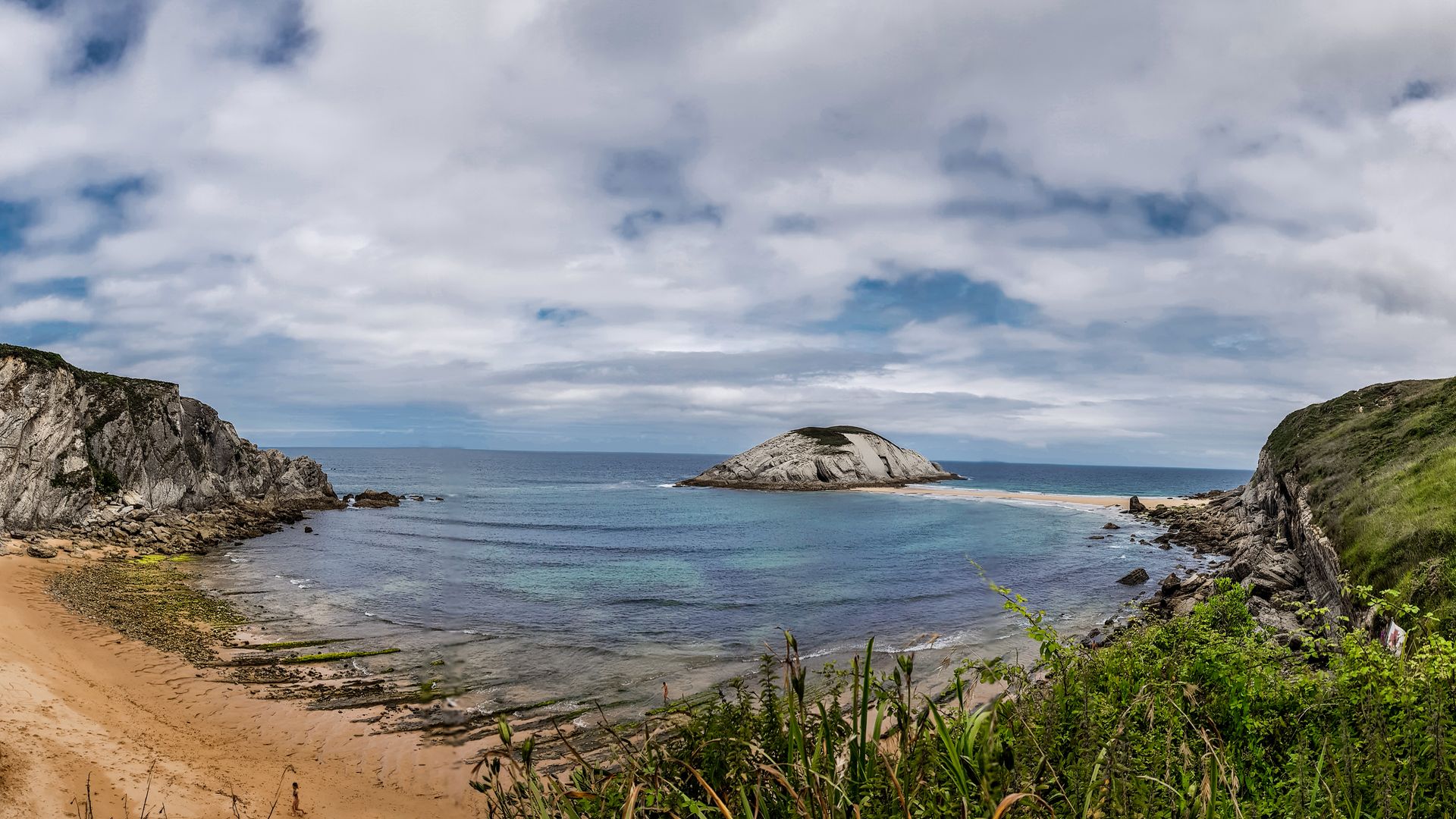 Panorámica Playa Covachos, Costa Quebrada