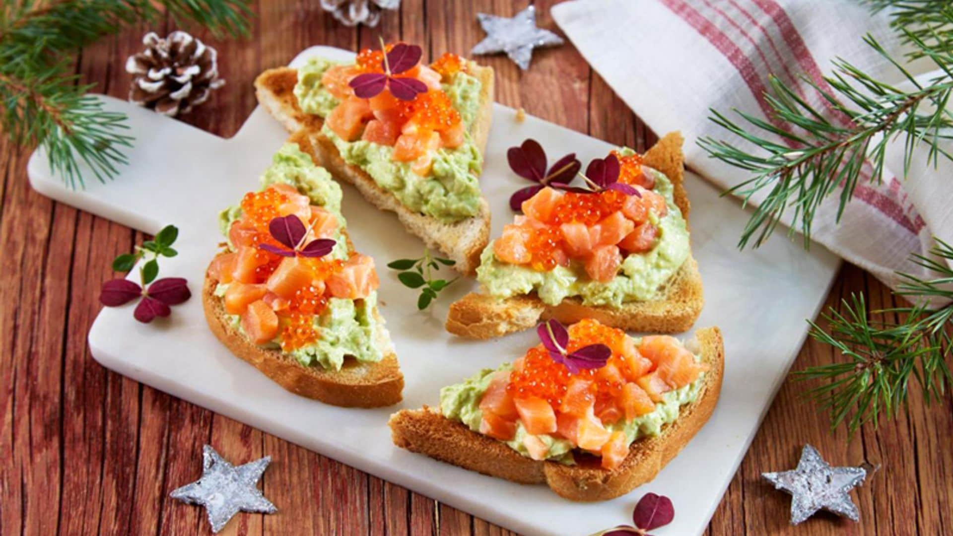 Salmón en tostas con aguacate