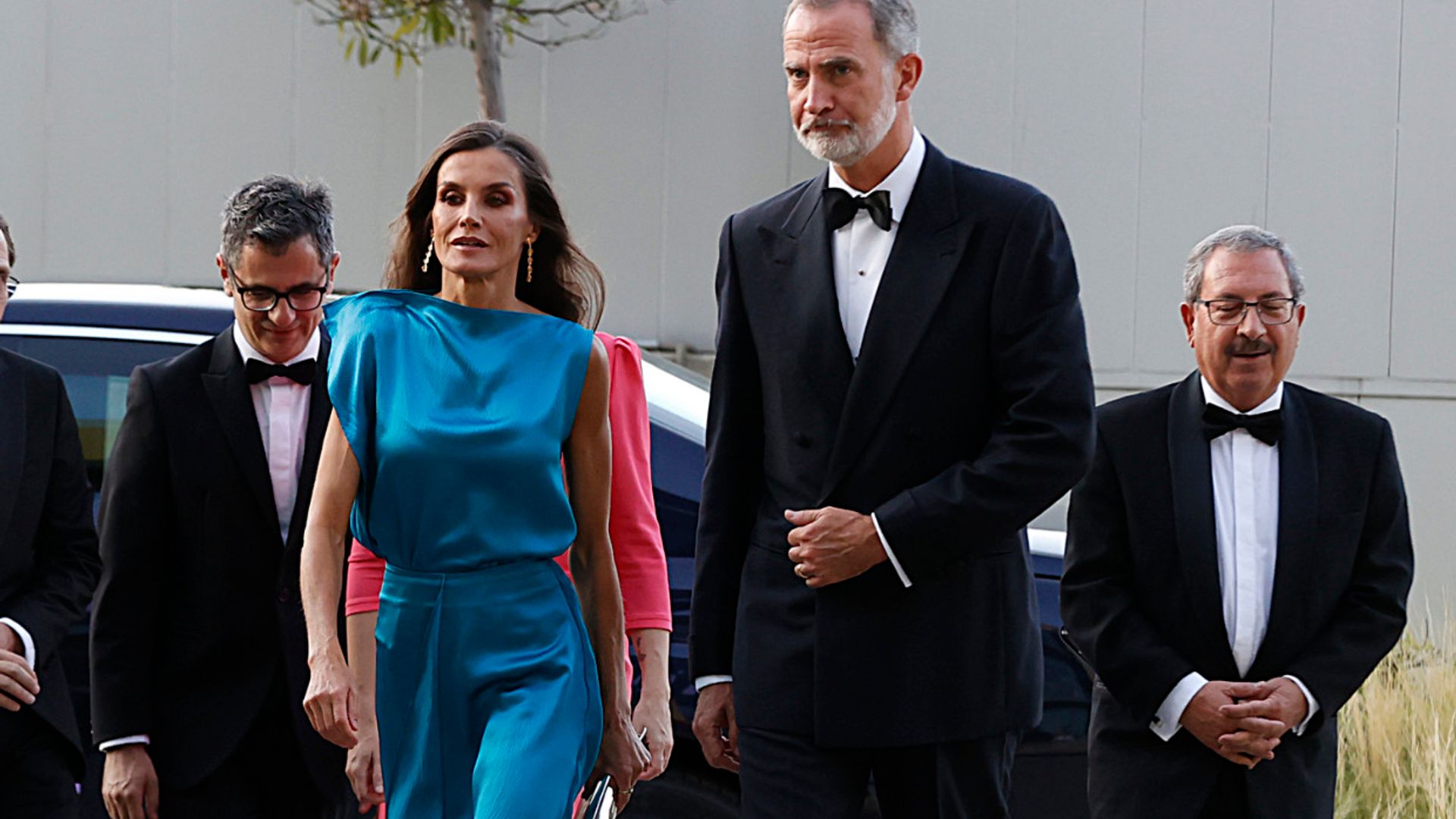 La reina Letizia, junto al rey Felipe, se reencuentra con compañeros periodistas en una velada de premios