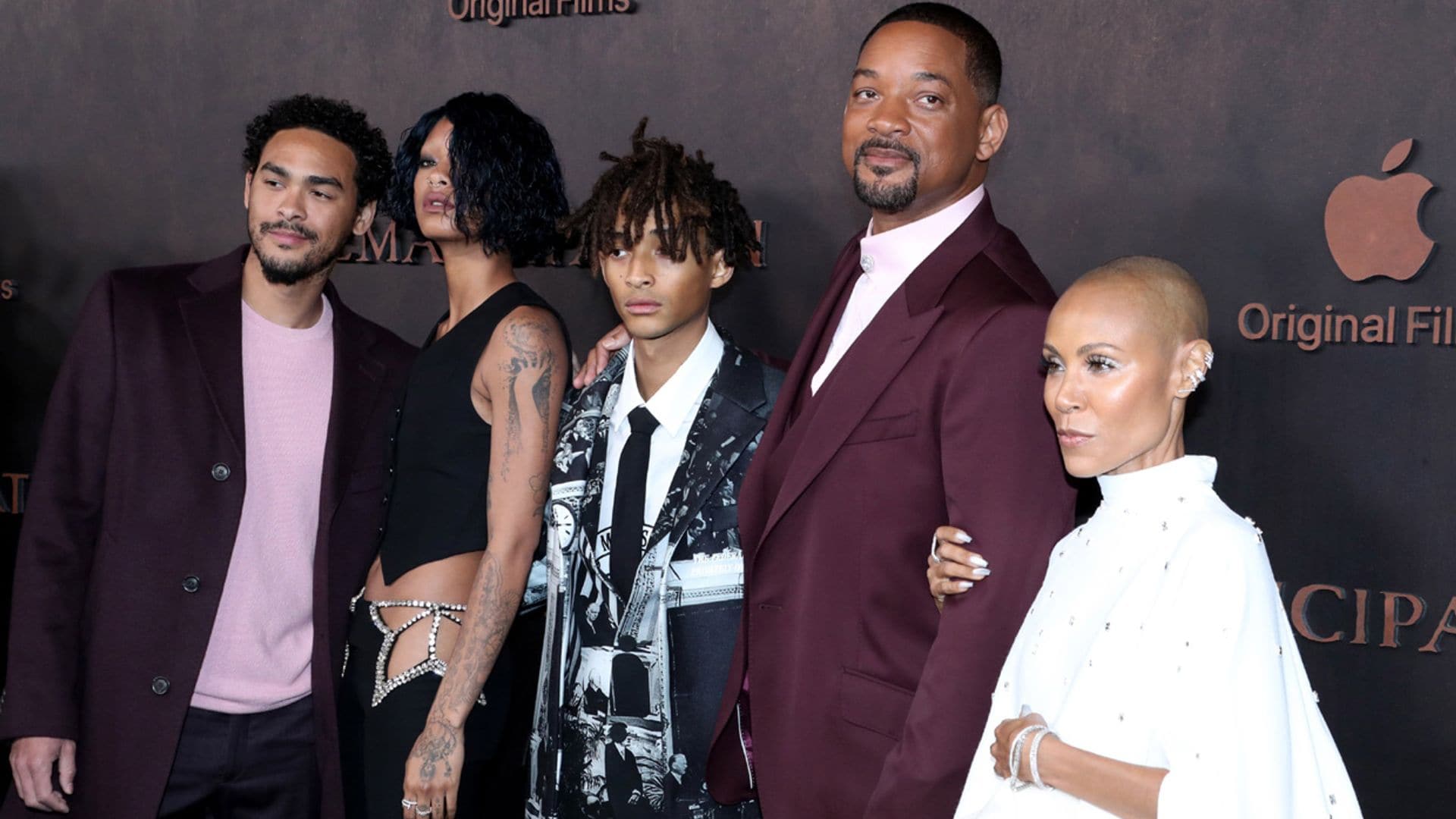 La familia de Will Smith, una piña en la gran reaparición pública del actor tras la bofetada de los Oscar