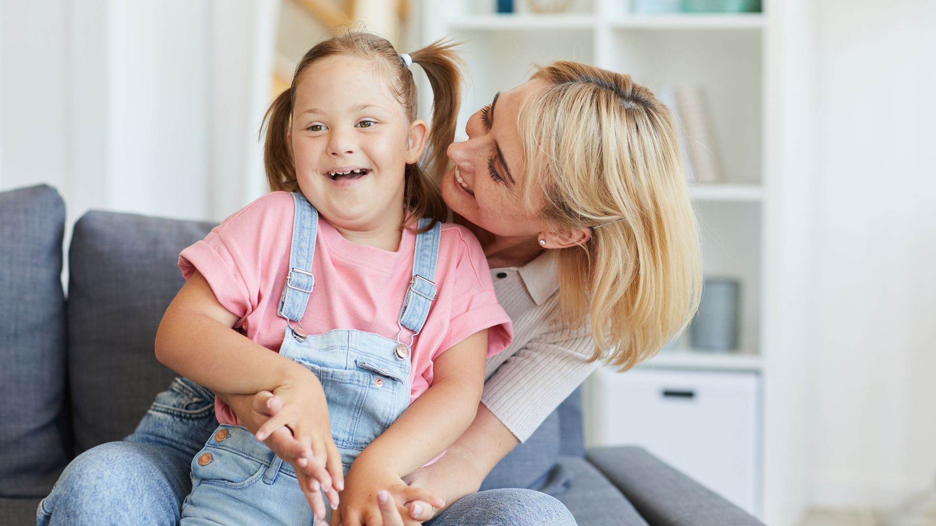 Escribir sobre la discapacidad de tu hijo: padres que comparten su experiencia en un libro