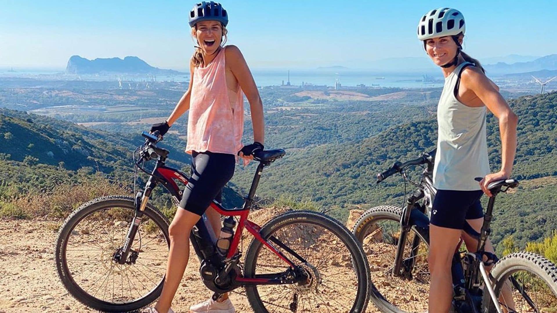 ¿El mejor plan del verano para Laura Vecino? Montar en bici con su gran amiga Rosario Domecq