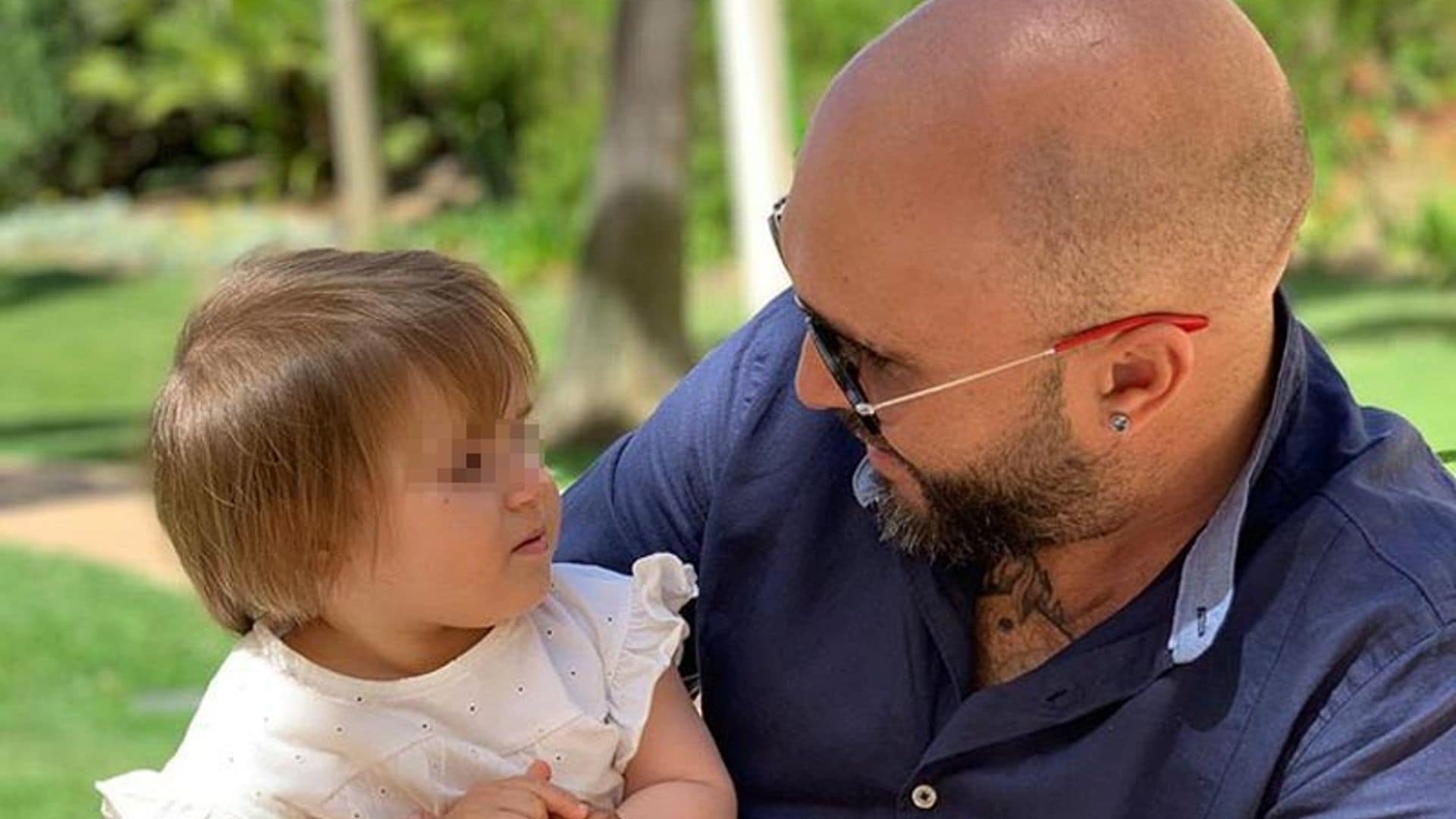 La pequeña Carlota hace las delicias de Kiko Rivera en su fin de semana más familiar