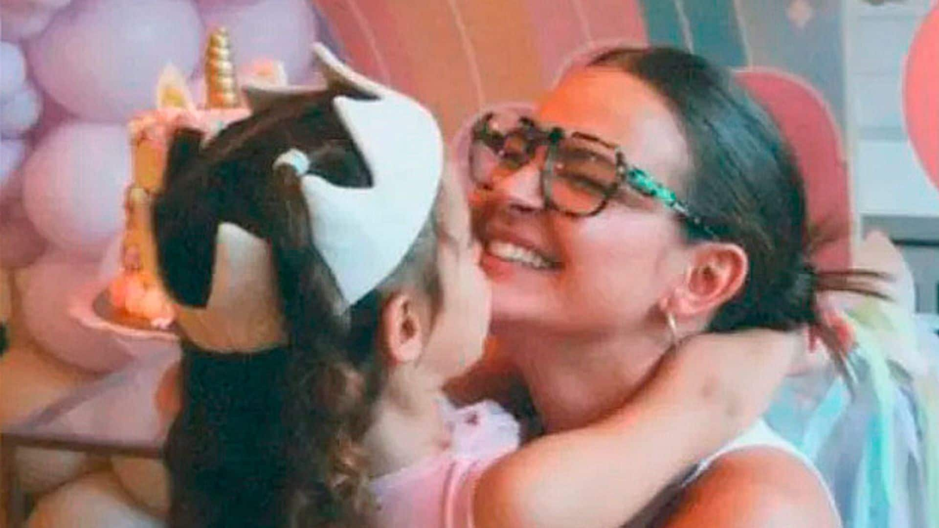 Laura Escanes sorprende a su hija con una increíble fiesta de unicornios por su 5 cumpleaños