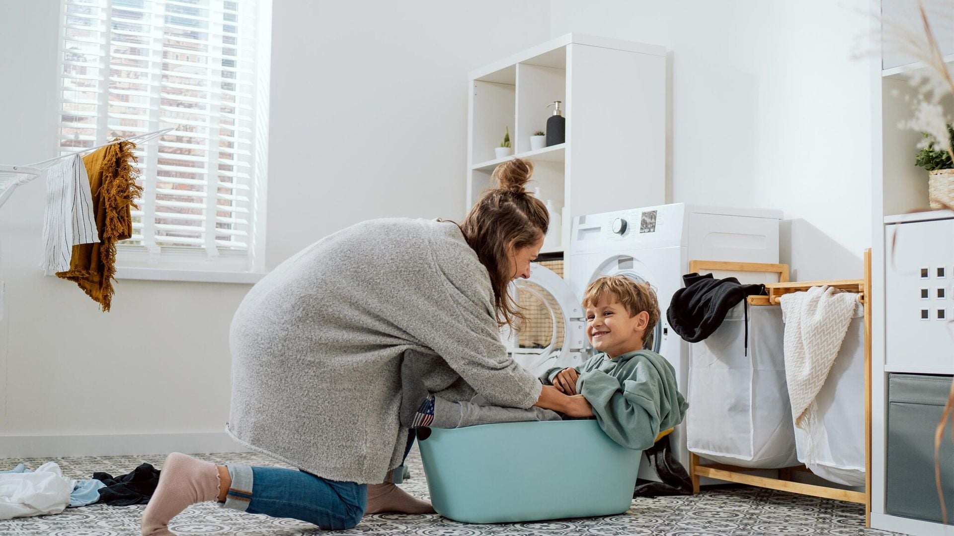 ¿Con qué tareas domésticas nos pueden ayudar los niños según su edad?