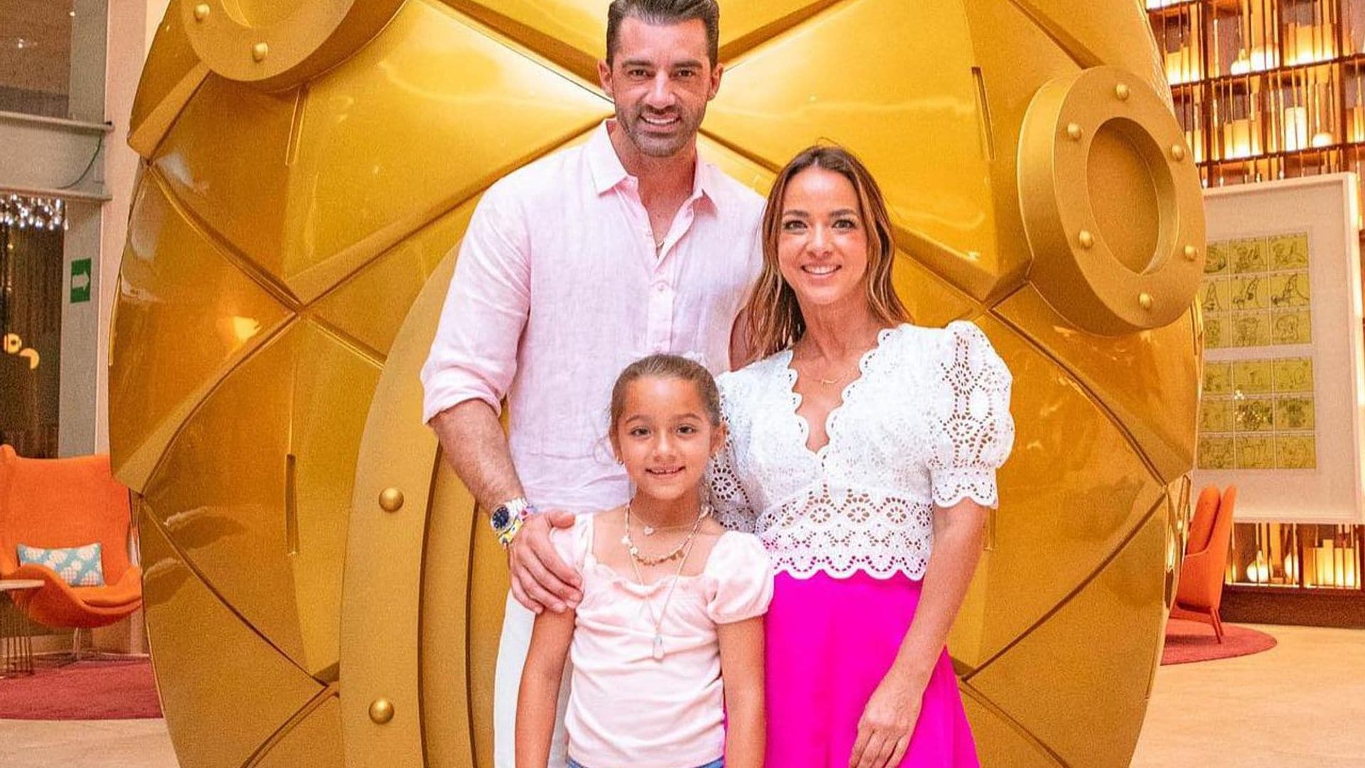 Adamari López y Toni Costa reaparecen juntos, apoyando los sueños de su hija
