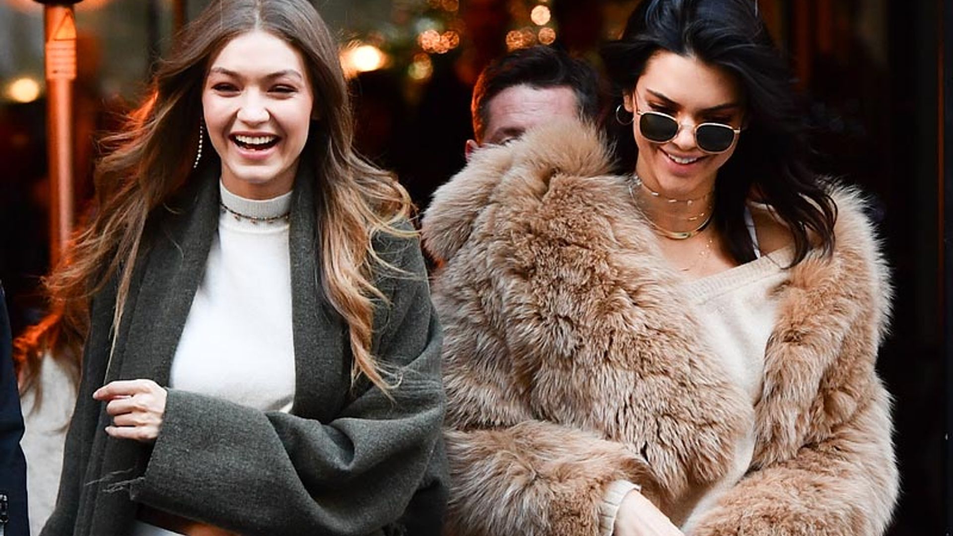 Acierta con tus compras de rebajas (y cuánto te gastarás), según Gigi Hadid y Kendall Jenner