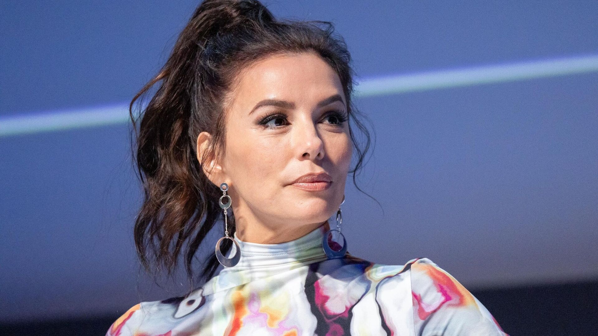 Eva Longoria luce diseño colombiano en Francia