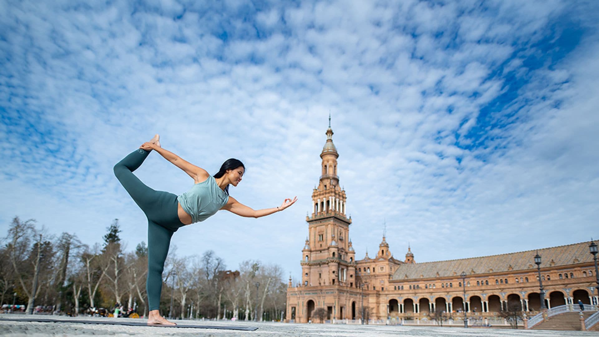 Expertos y principiantes coinciden: esta es la forma más fácil y divertida de iniciarte en el yoga