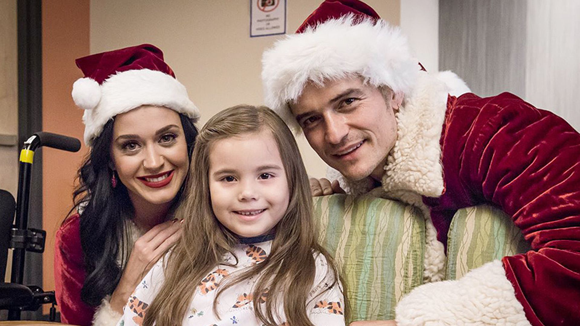 Ho, ho, ho! Así sorprendieron Katy Perry y Orlando Bloom a los niños de un hospital