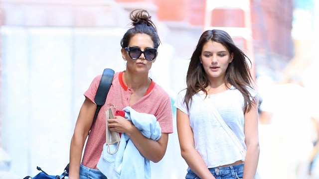 Katie Holmes junto a su hija Suri Cruise 