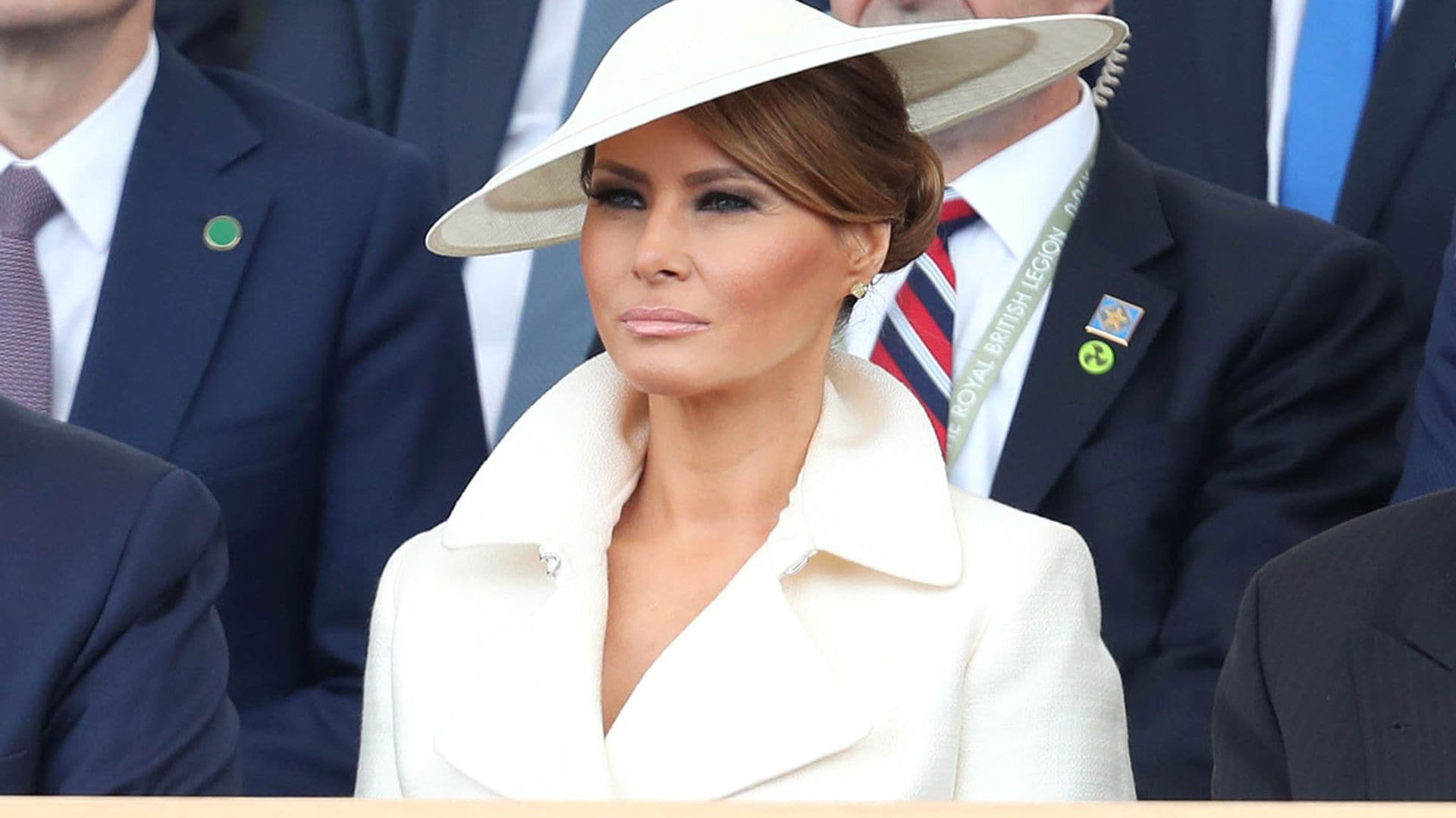 El look 'años 50' con el que Melania culmina su maratón de estilo en Reino Unido