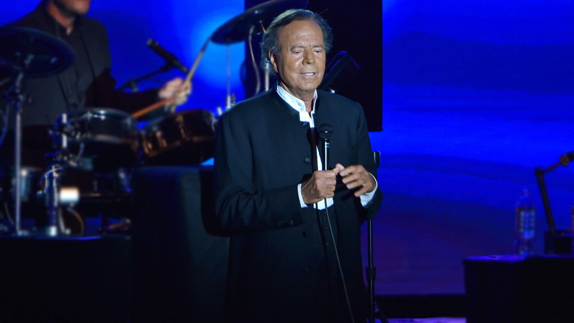 Julio Iglesias recurre la sentencia que le atribuye la paternidad de Javier Sánchez Santos