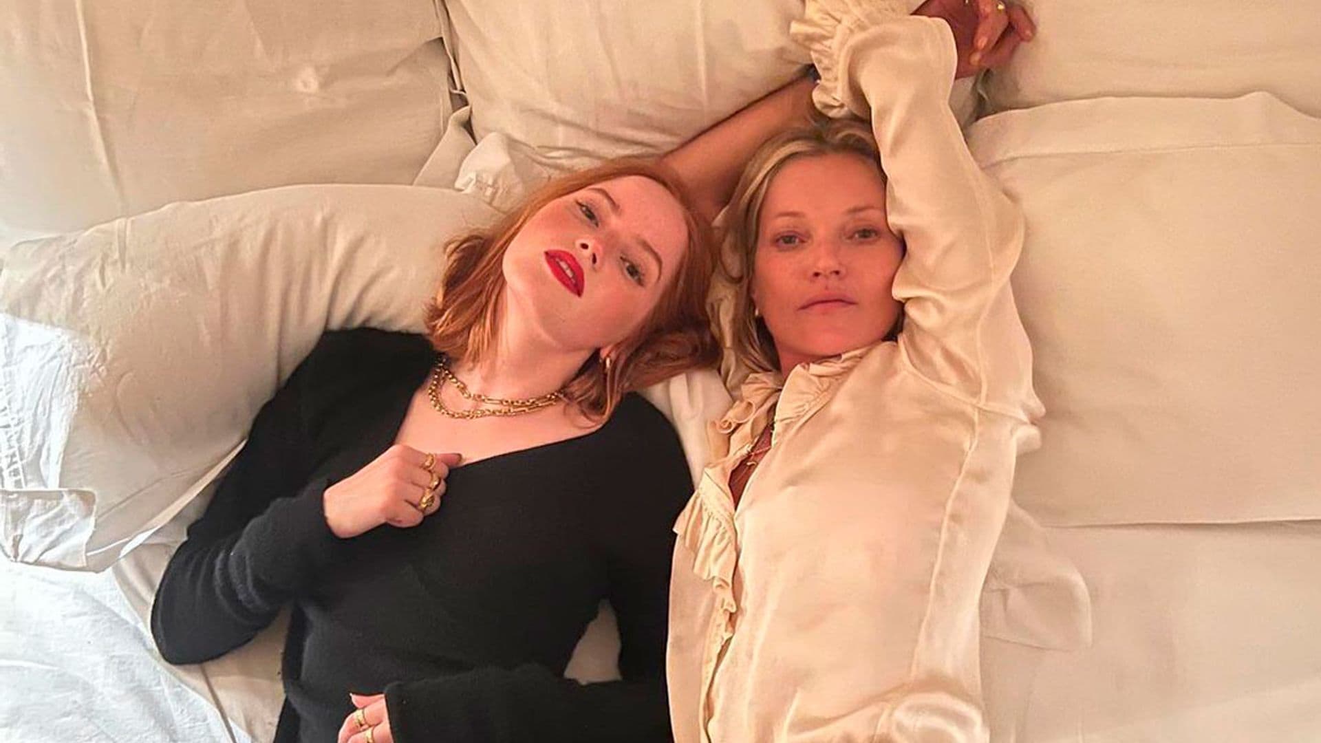 Quién es Ellie Bamber, la actriz que interpretará a Kate Moss en el cine