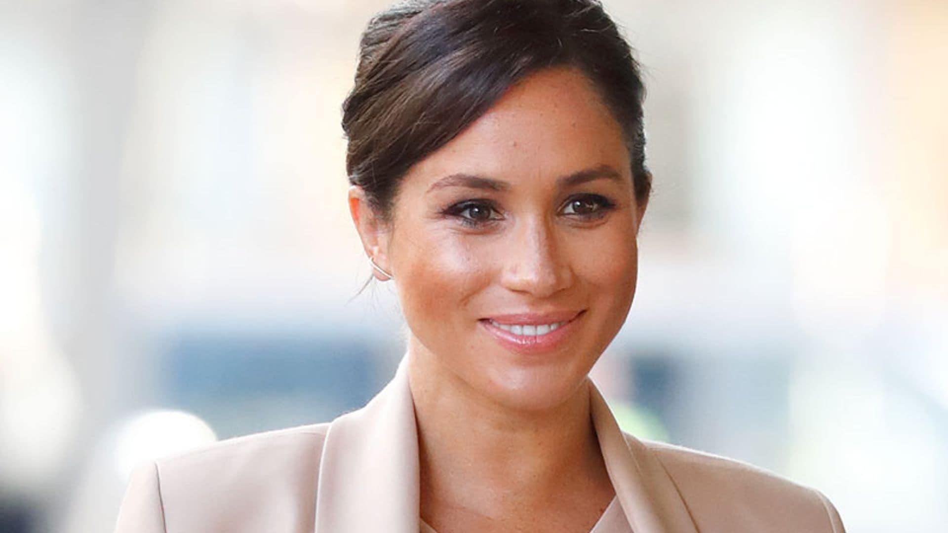 El 'padre' de Meghan Markle está en Londres y no es quien te imaginas