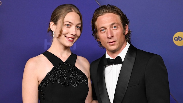 Jeremy Allen White y su hermana Annabelle White en los premios Emmy, 15 de septiembre 2024 en Los Ángeles