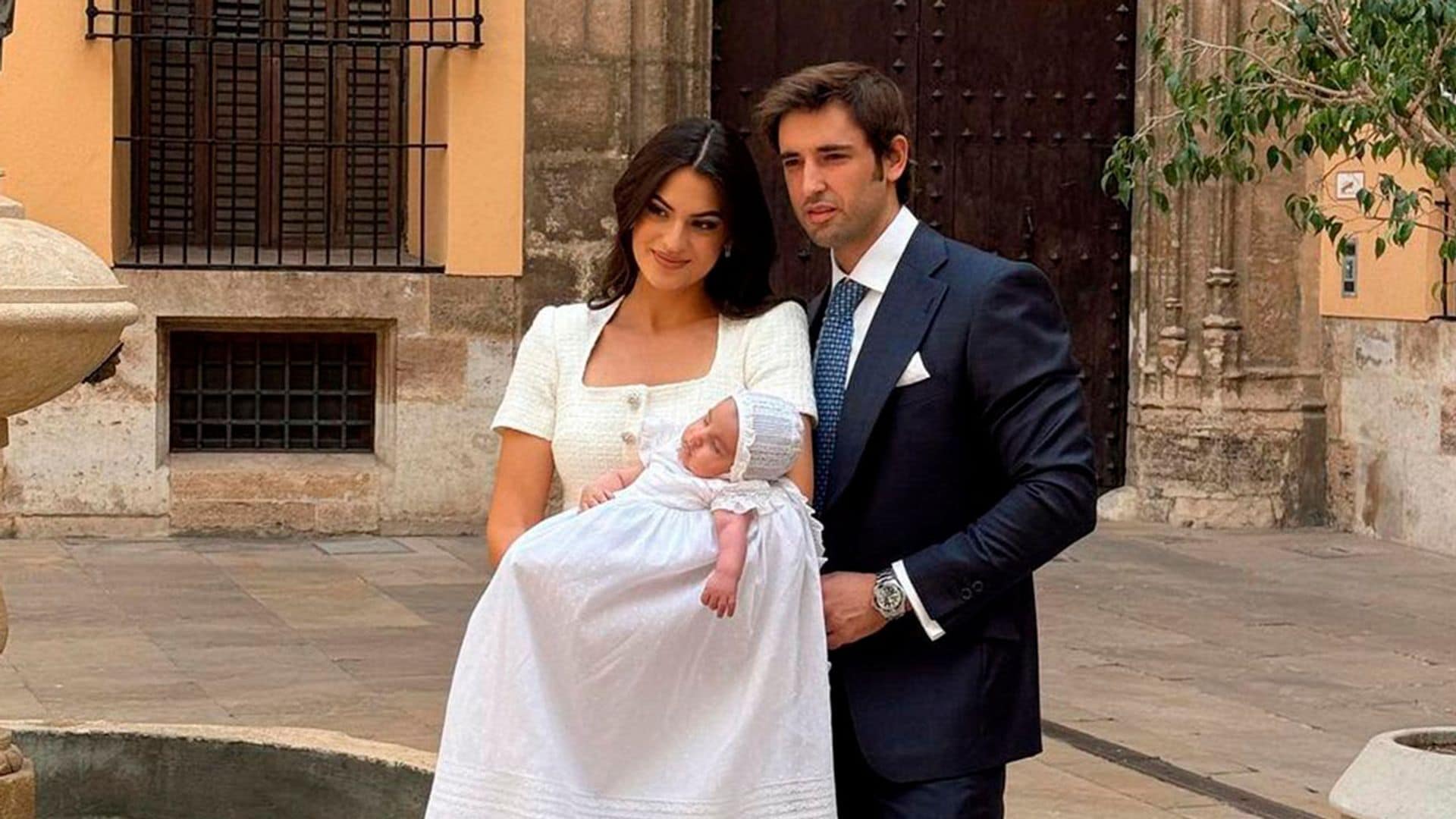 El espectacular bautizo del hijo de Marta Lozano y Lorenzo Remohi rodeados de familiares y amigos ‘influencers'