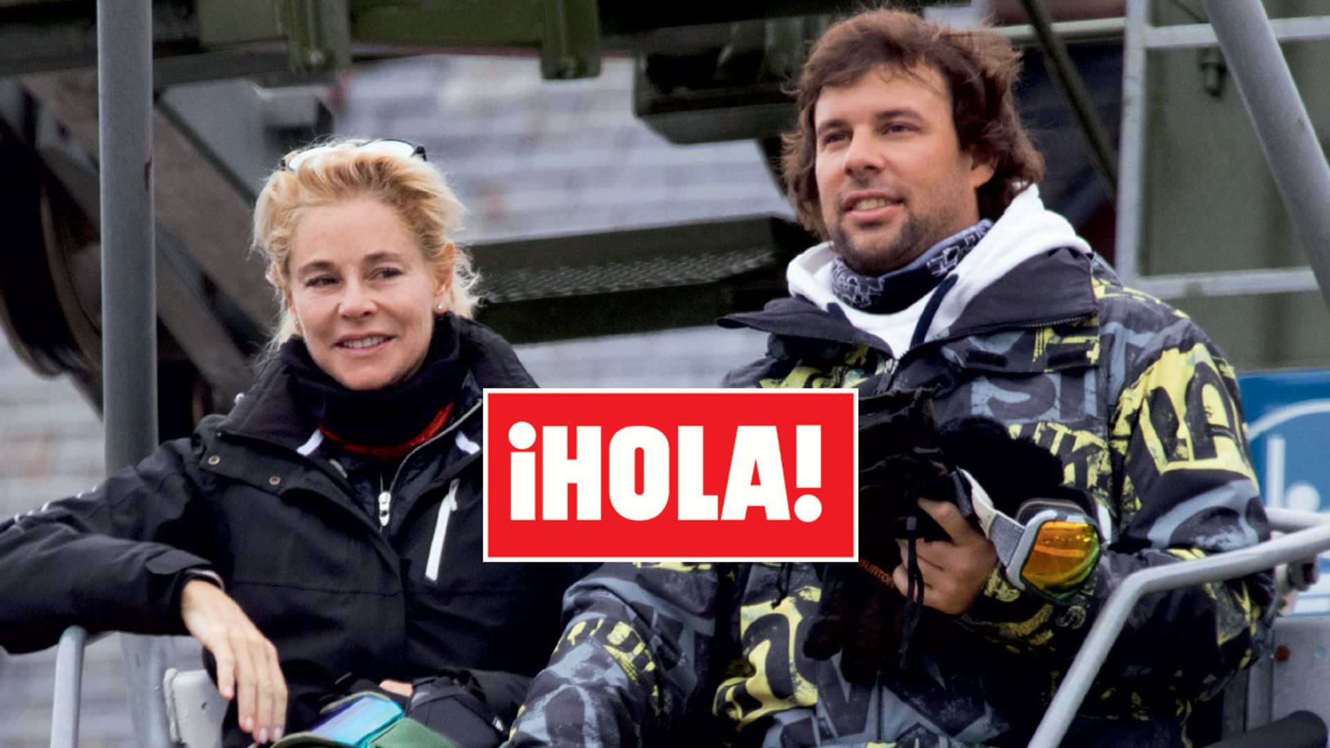 Exclusiva en ¡HOLA!: Belén Rueda ilusionada junto a un joven piloto