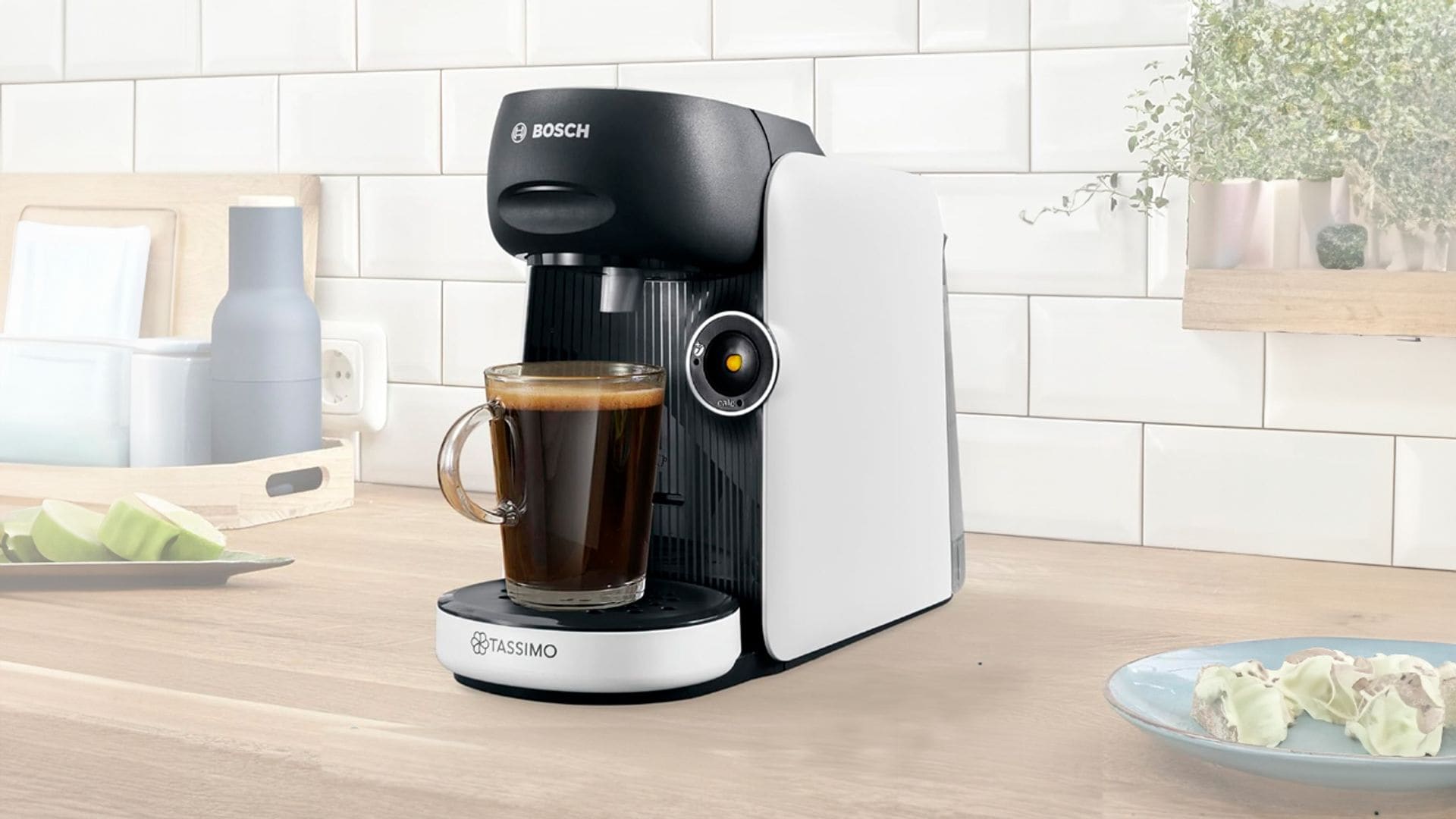 Ahorra 70€ y disfruta de un café de calidad profesional con esta cafetera Bosch