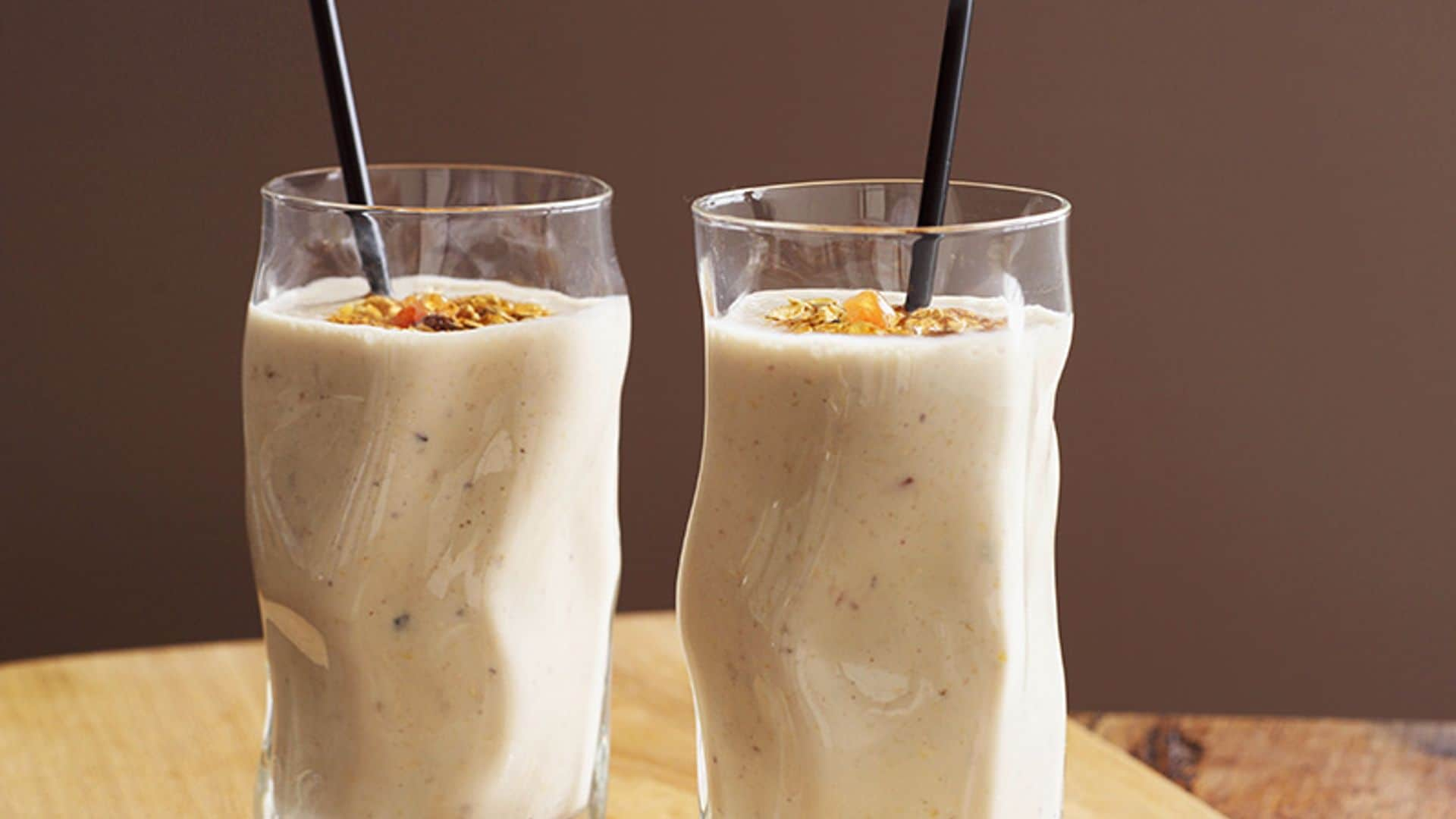 Batido de plátano con leche de soja y cereales