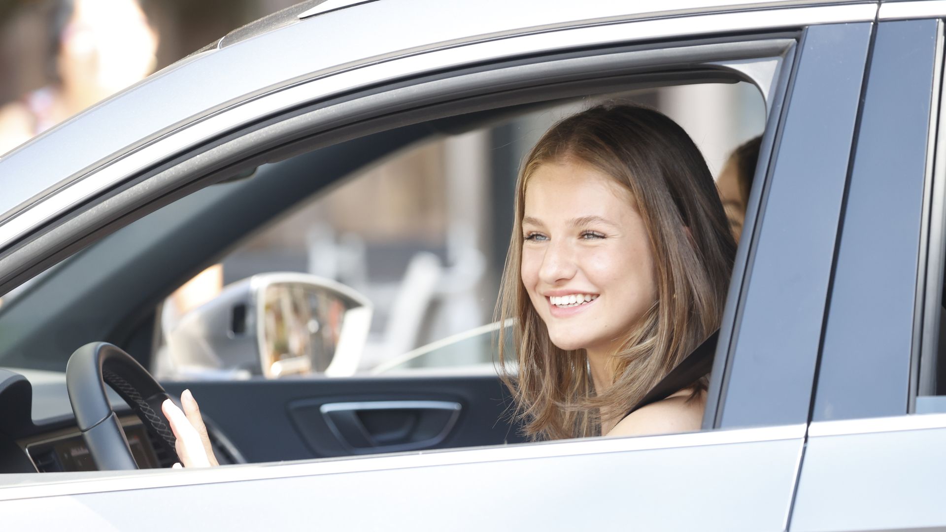 ¡Princesa al volante! Leonor comanda una divertida tarde de chicas en Mallorca