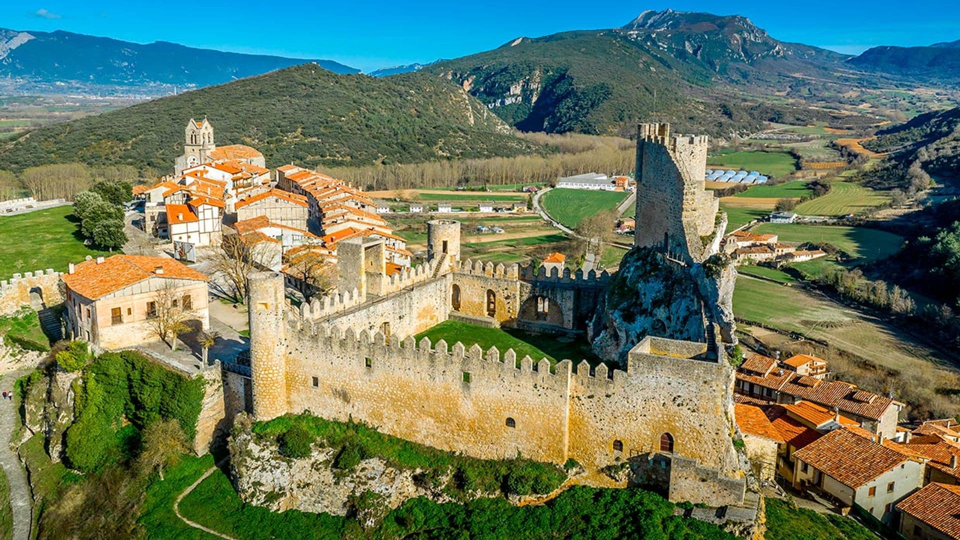 Frías, el pueblo más sorprendente de Burgos que merece un viaje