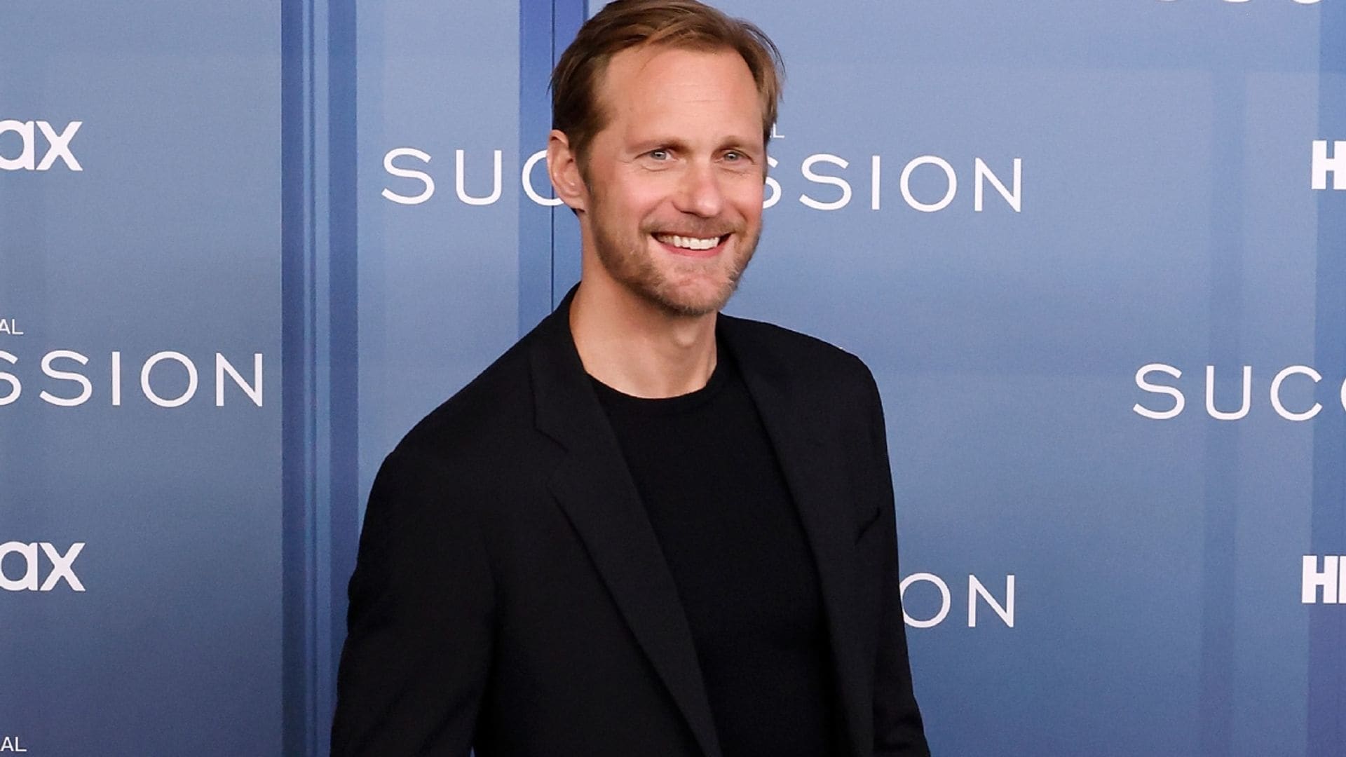 El actor de 'Succesion', Alexander Skarsgård, habla de su reciente paternidad a los 46 años