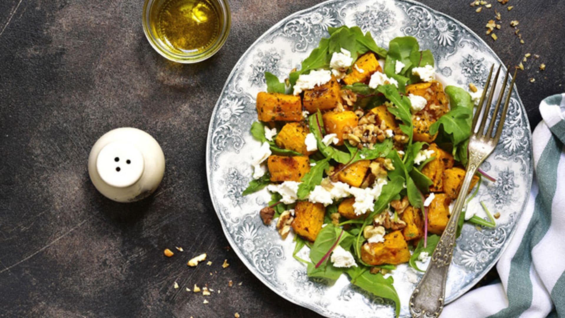 Ensalada de calabaza, acelgas y queso feta