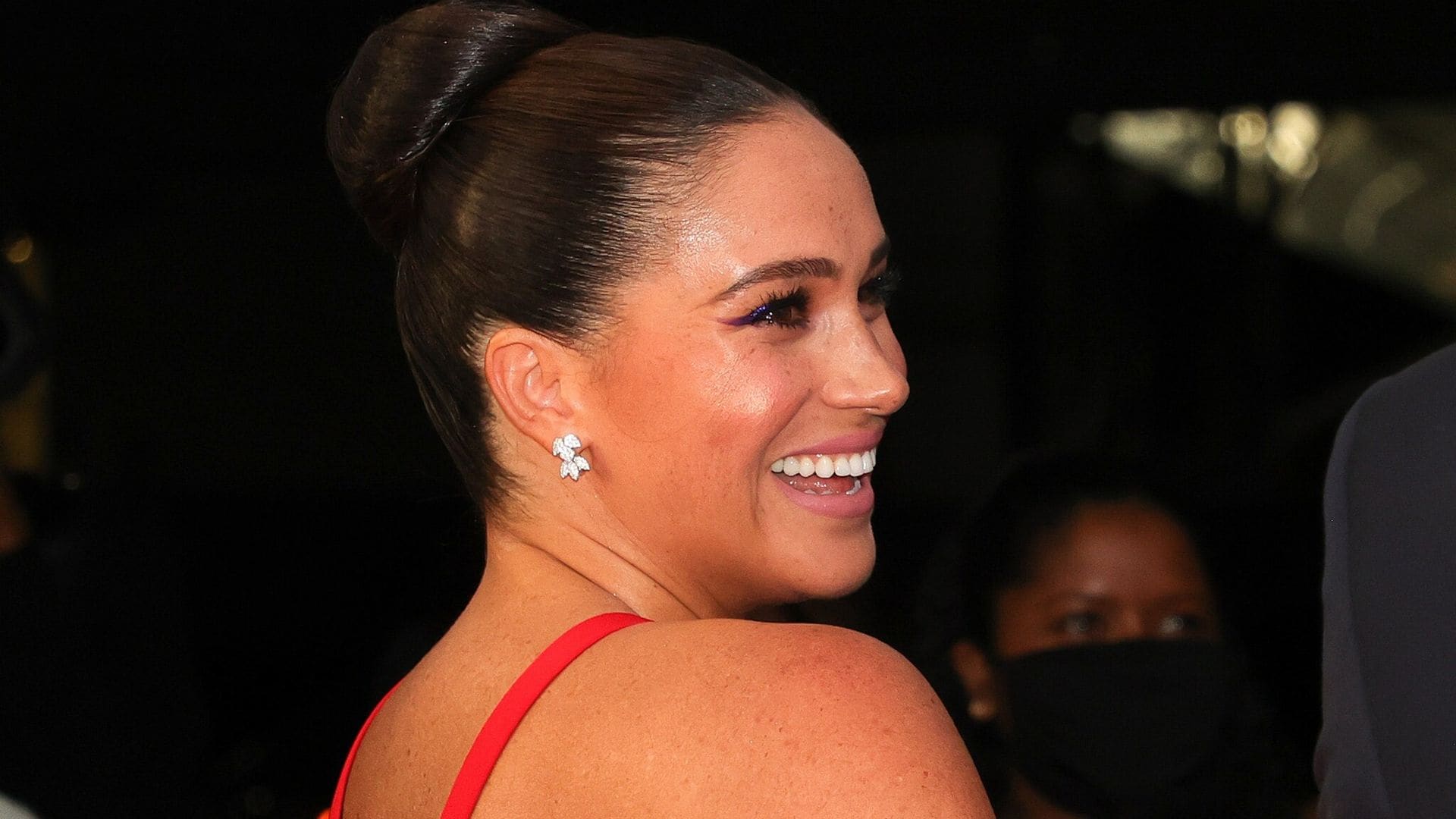 meghan markle makes red carpet appearance with prince harry in nyc