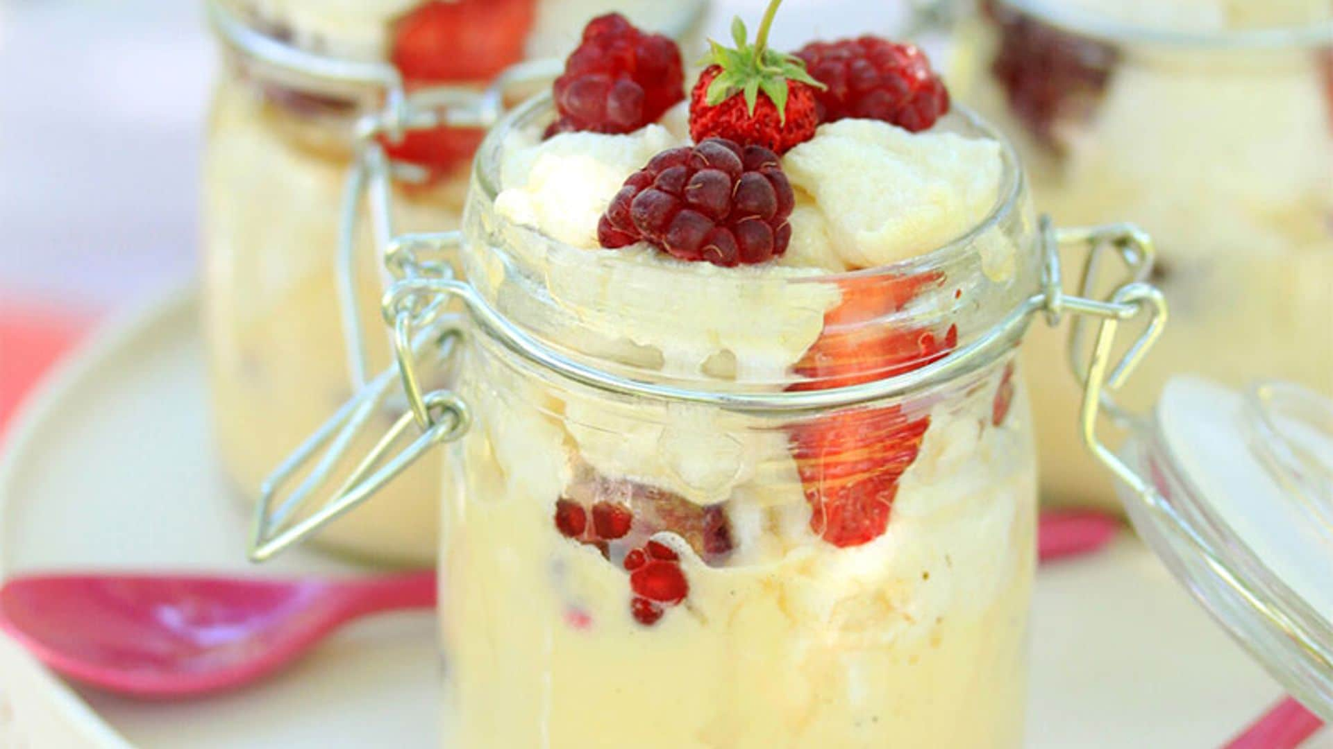 Crema de mascarpone con frutos rojos