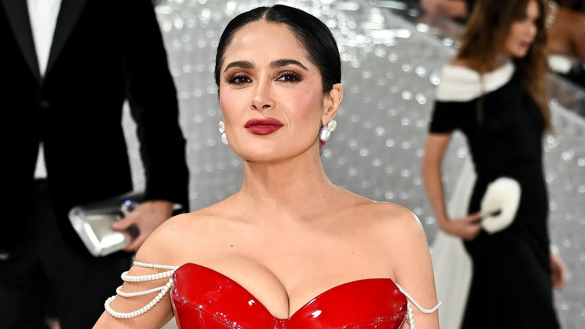 El poderoso mensaje de Salma Hayek en pro del bienestar mental: ‘Unámonos contra el acoso’