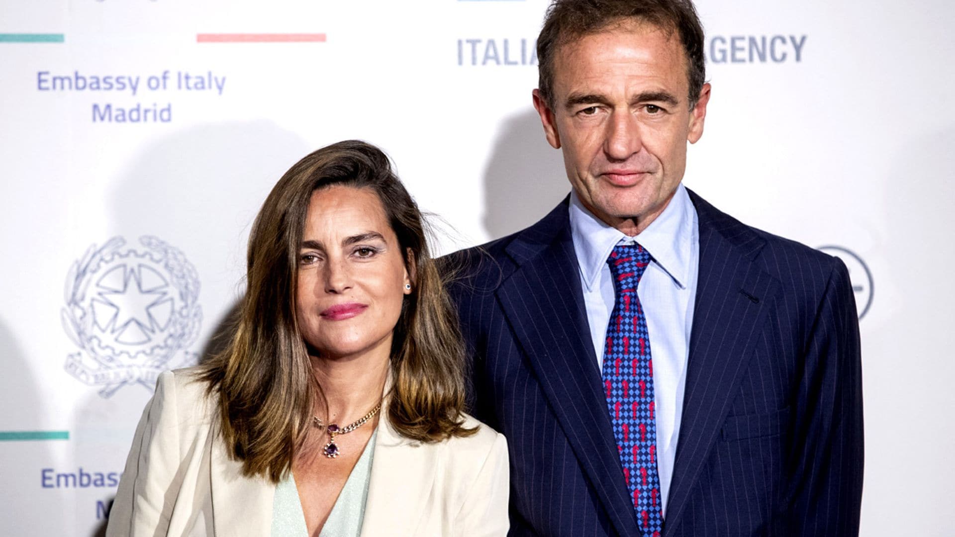 Alessandro Lequio y María Palacios celebran un aniversario muy especial: '24 años juntos y una ratona'