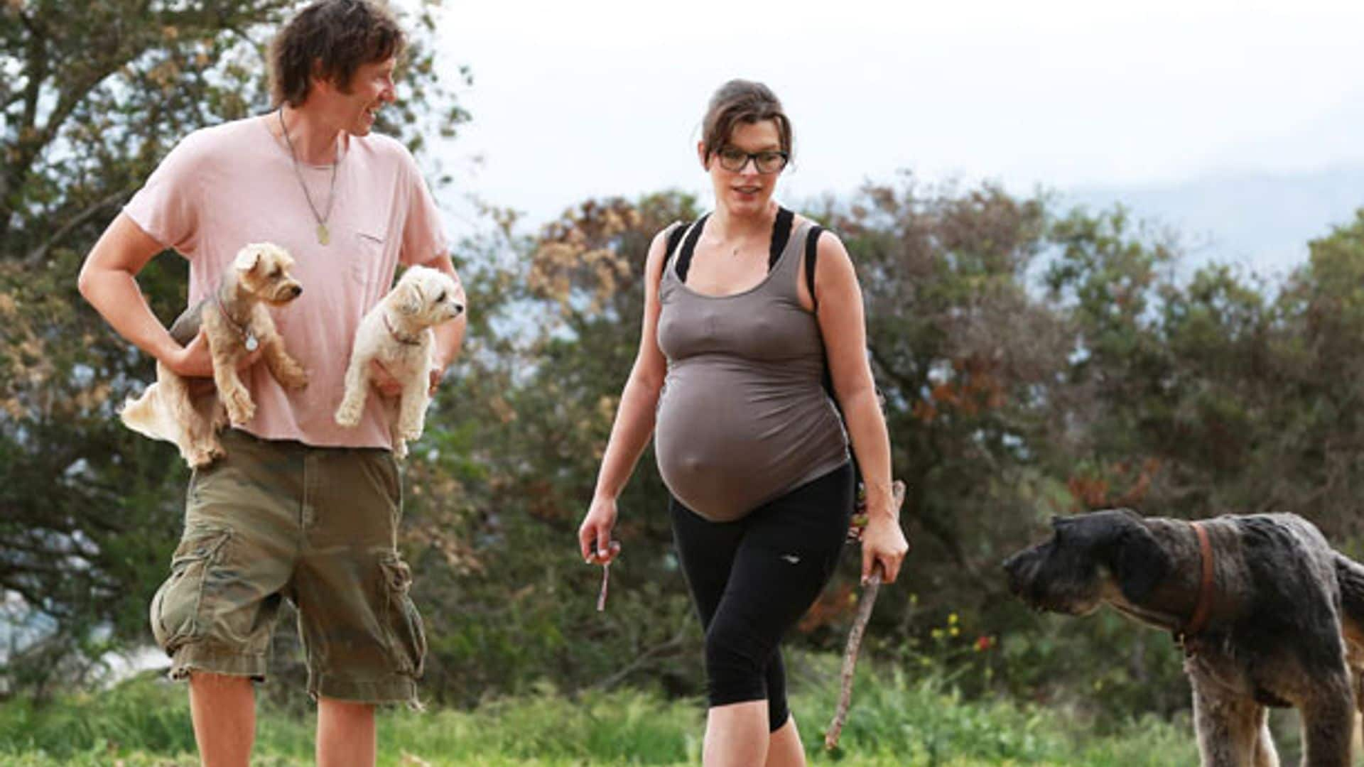 'Baby bump': La dulce (y campestre) espera de Milla Jovovich