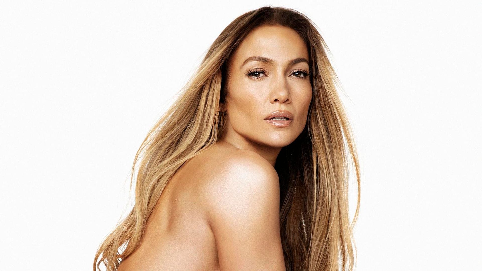 Jennifer Lopez celebra sus 53 años con espectaculares fotos y su línea de cuidado corporal ‘JLo Body’