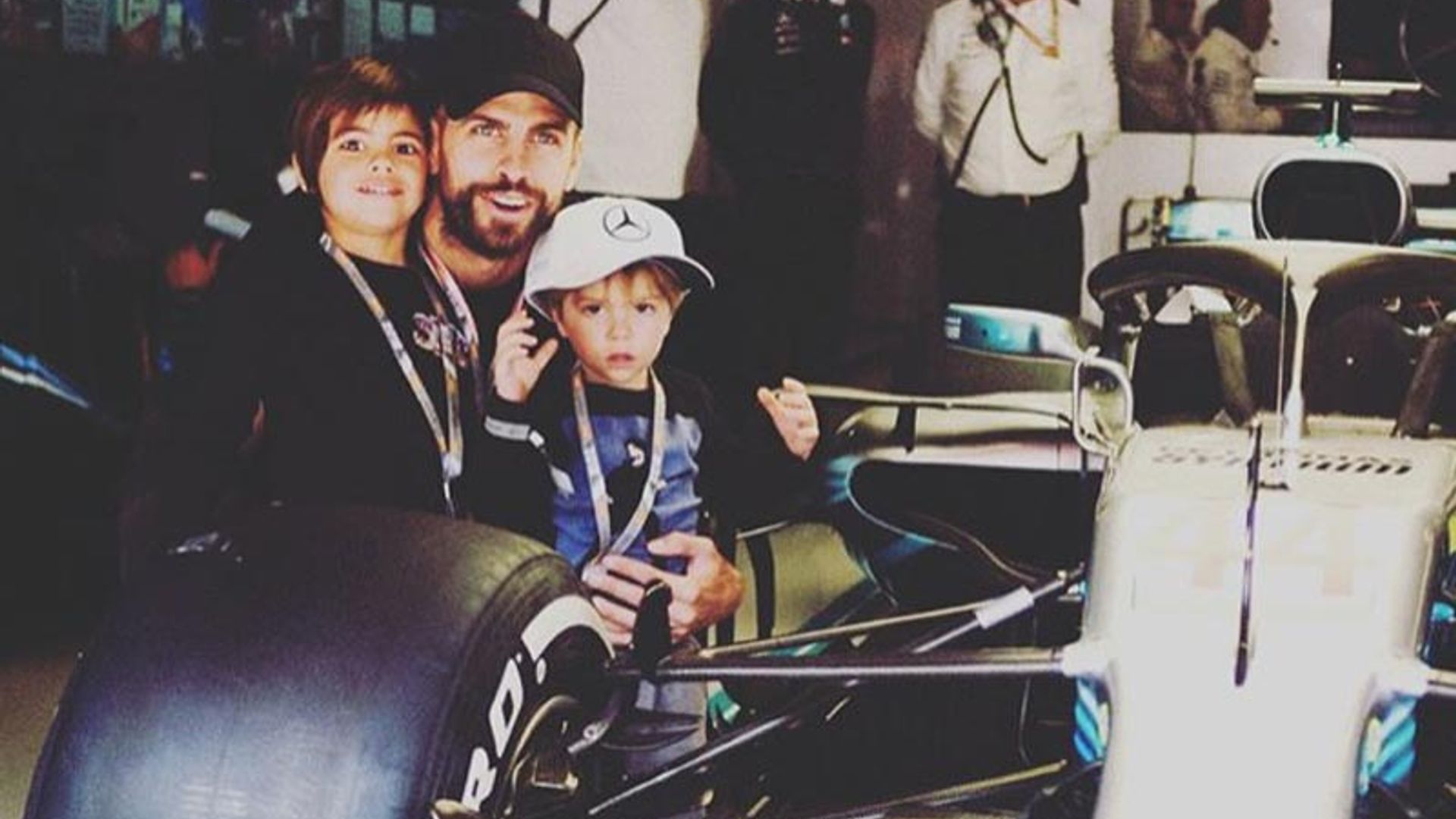 ¡Cuidado Hamilton! Milan, hijo de Shakira y Piqué, podría ser tu duro rival