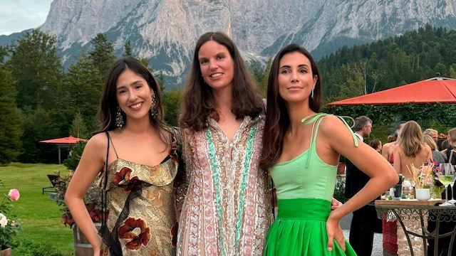 Claudia Echevarría, Astrid von Liechtenstein y Sassa de Osma en una boda en Baviera