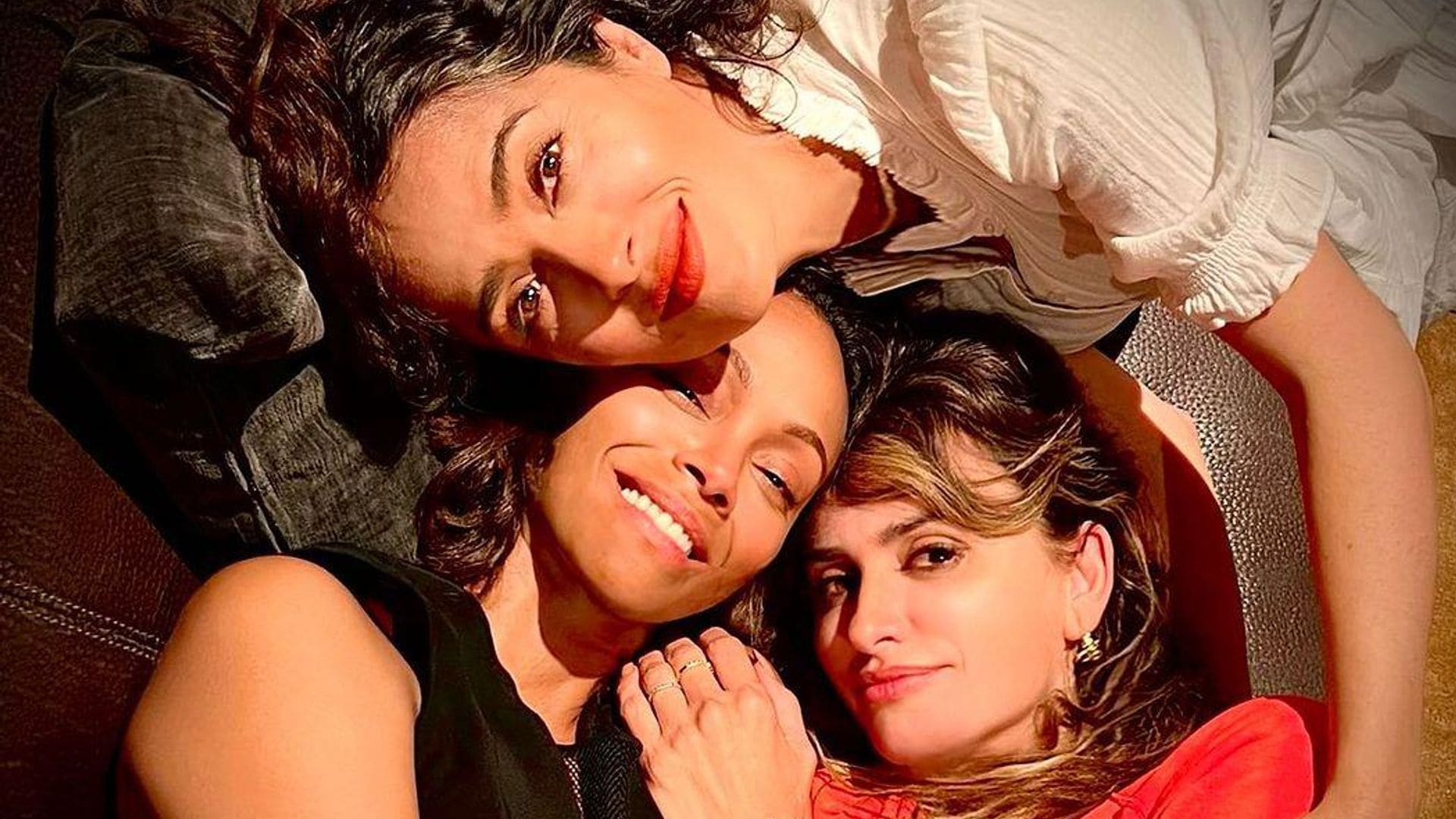 salma hayek pen lope cruz y zoe salda a