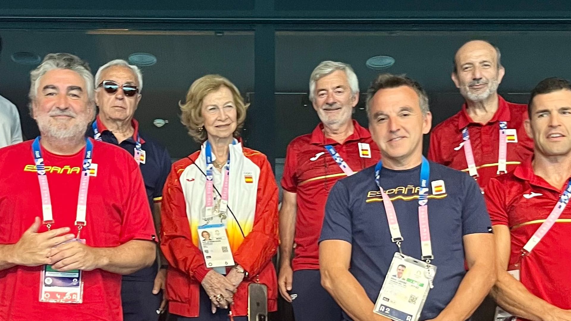 La reina Sofía, testigo de excepción del espectacular oro olímpico de la selección femenina de waterpolo