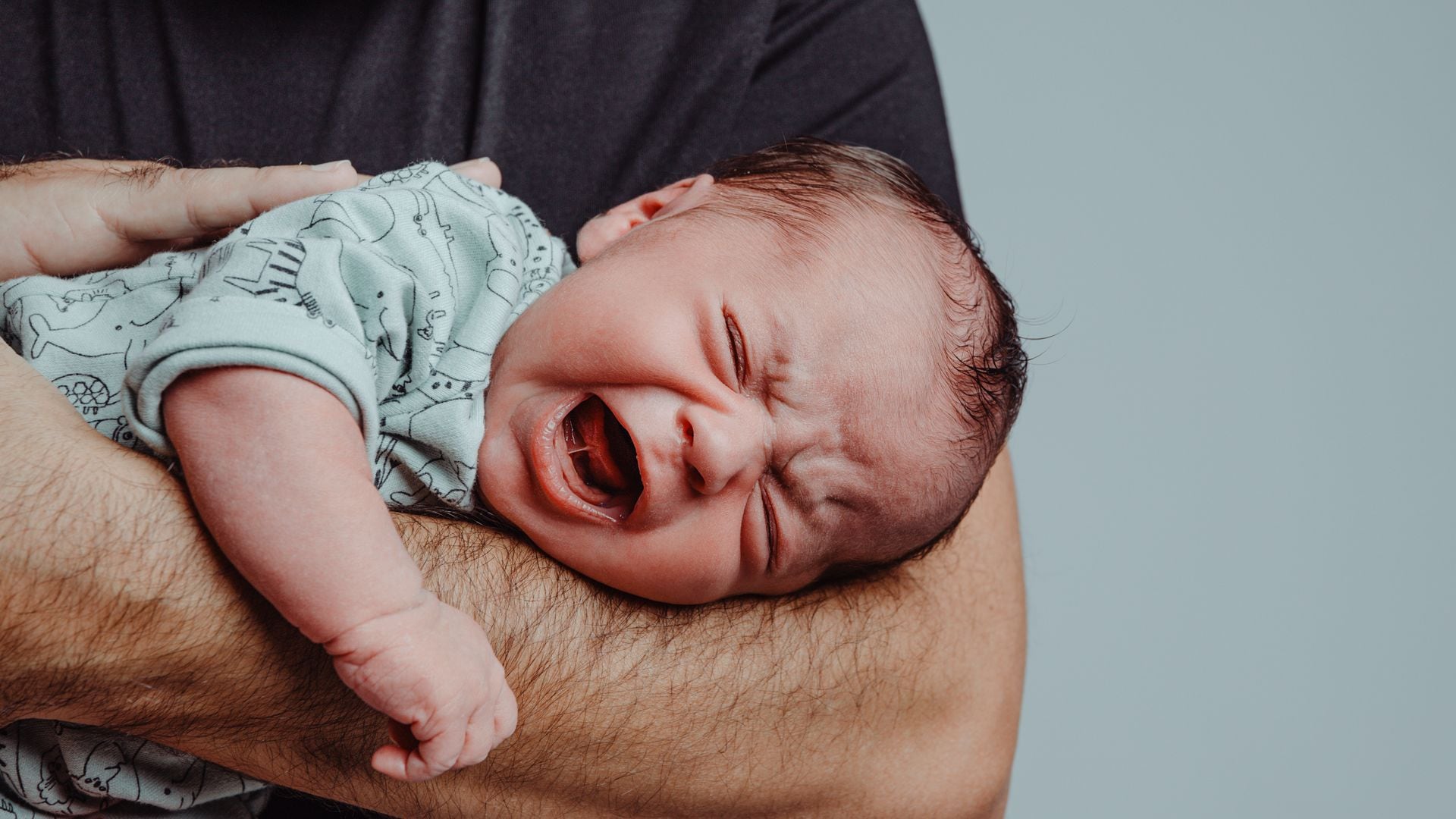 ¿Por qué el 25% de los lactantes sufre trastornos gastrointestinales en su primer año de vida?