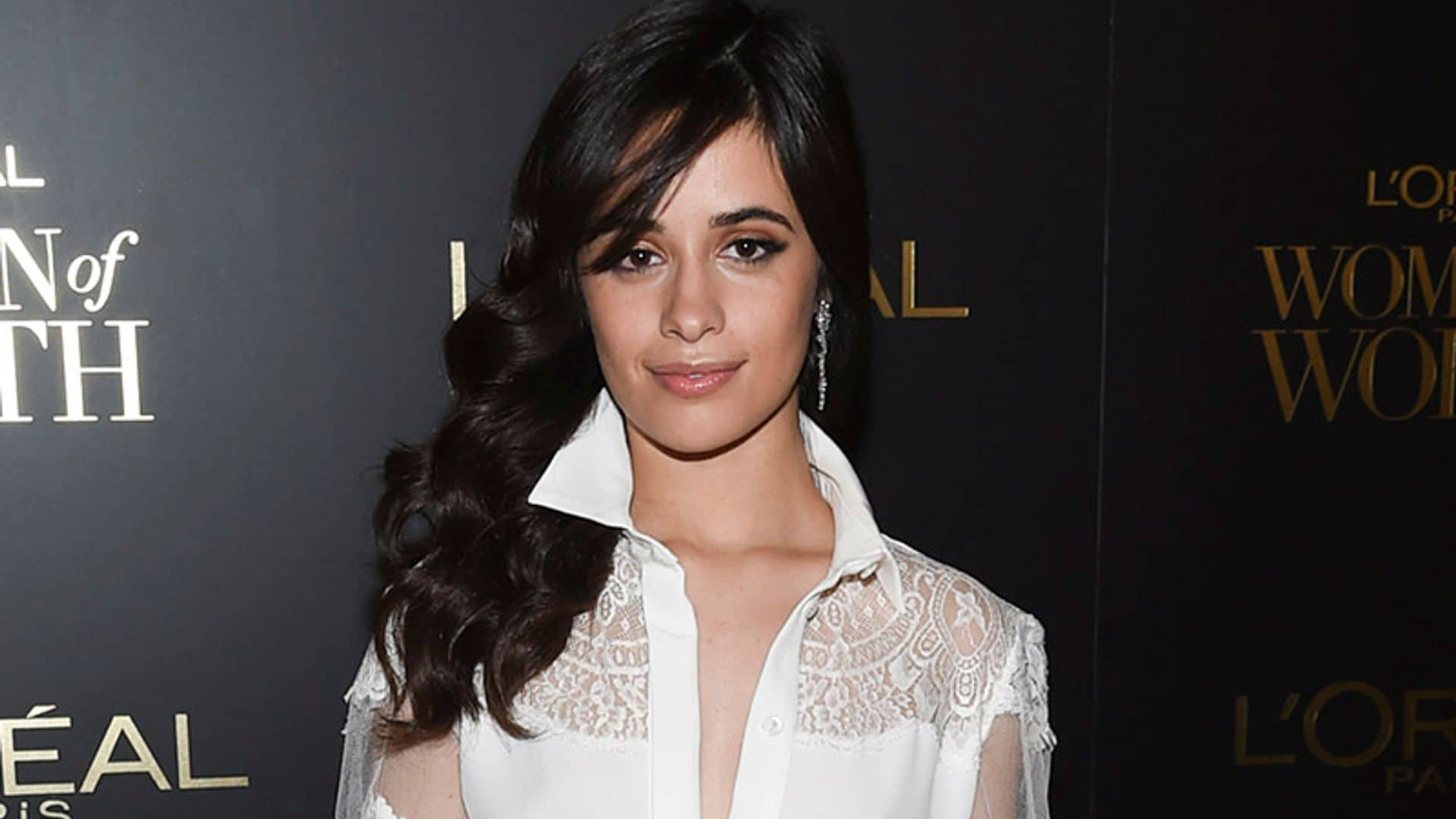 Lo que Camila Cabello aprendió de su abuela: el mejor truco casero para cerrar los poros