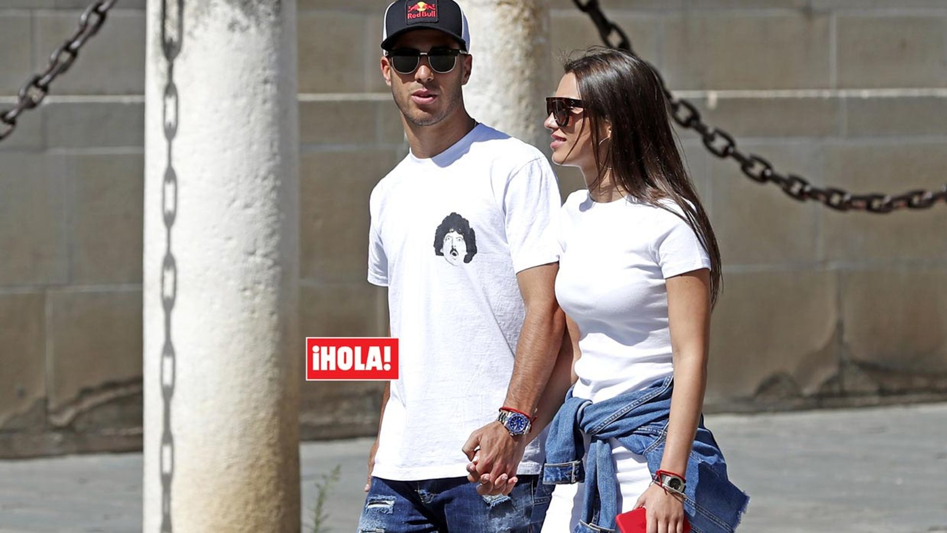 Los primeros invitados a la boda de Sergio Ramos y Pilar Rubio toman las calles de Sevilla