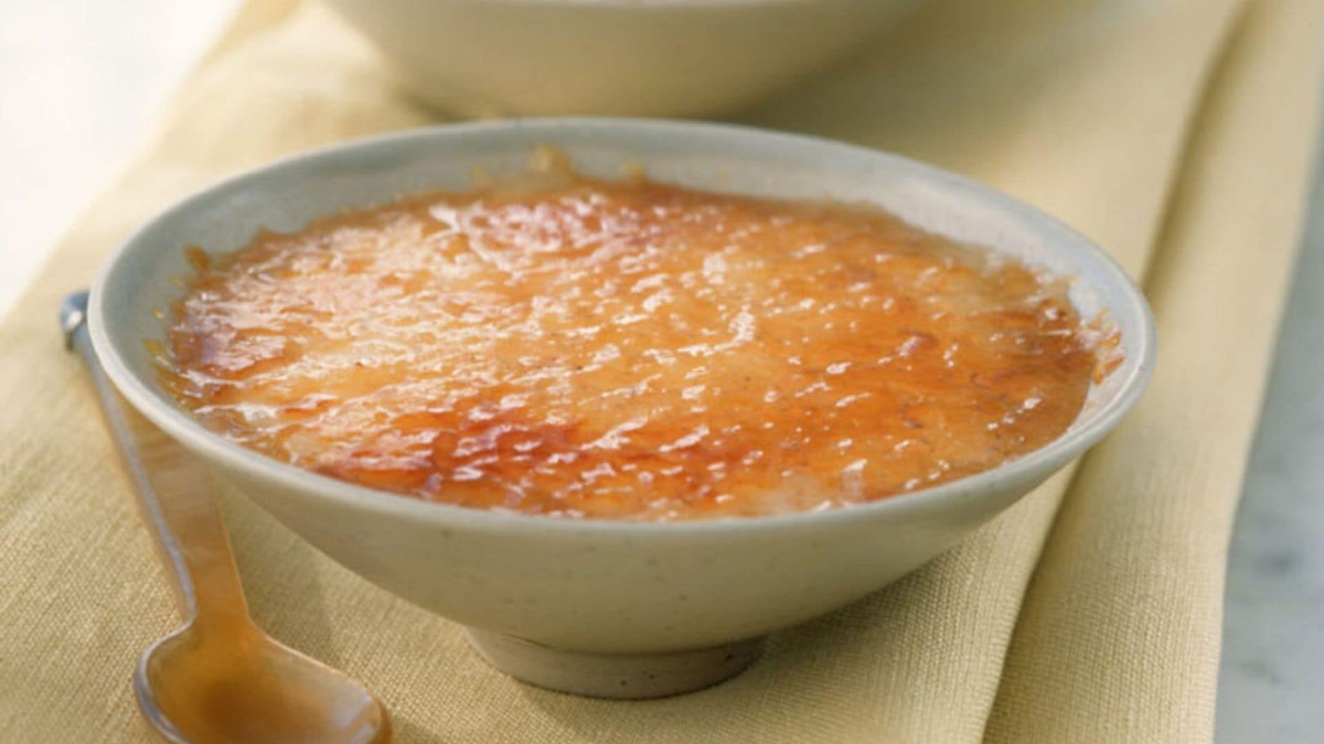 Arroz con leche de coco caramelizado