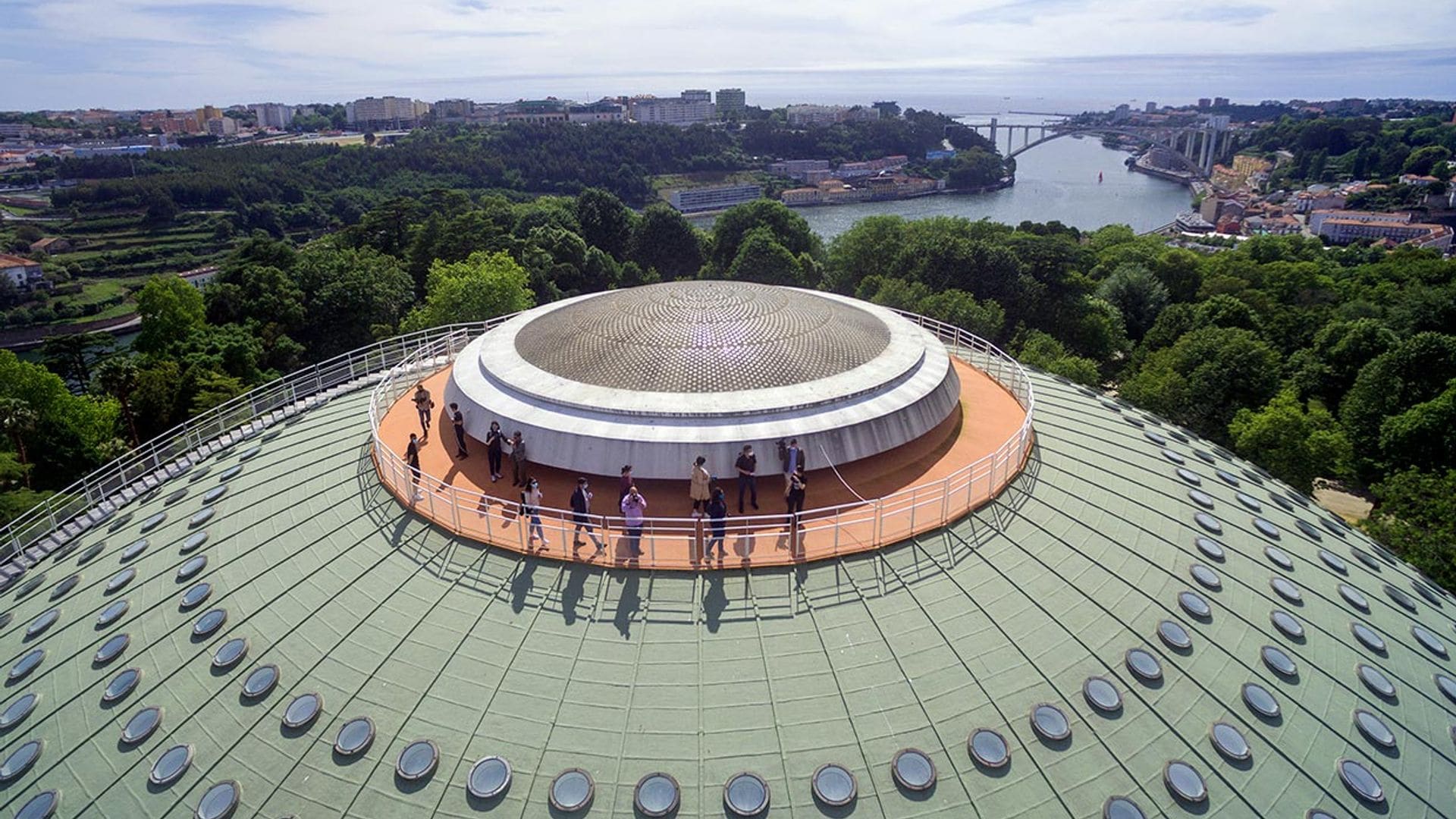 El nuevo mirador de vértigo de Oporto, a 150 escaleras de altura